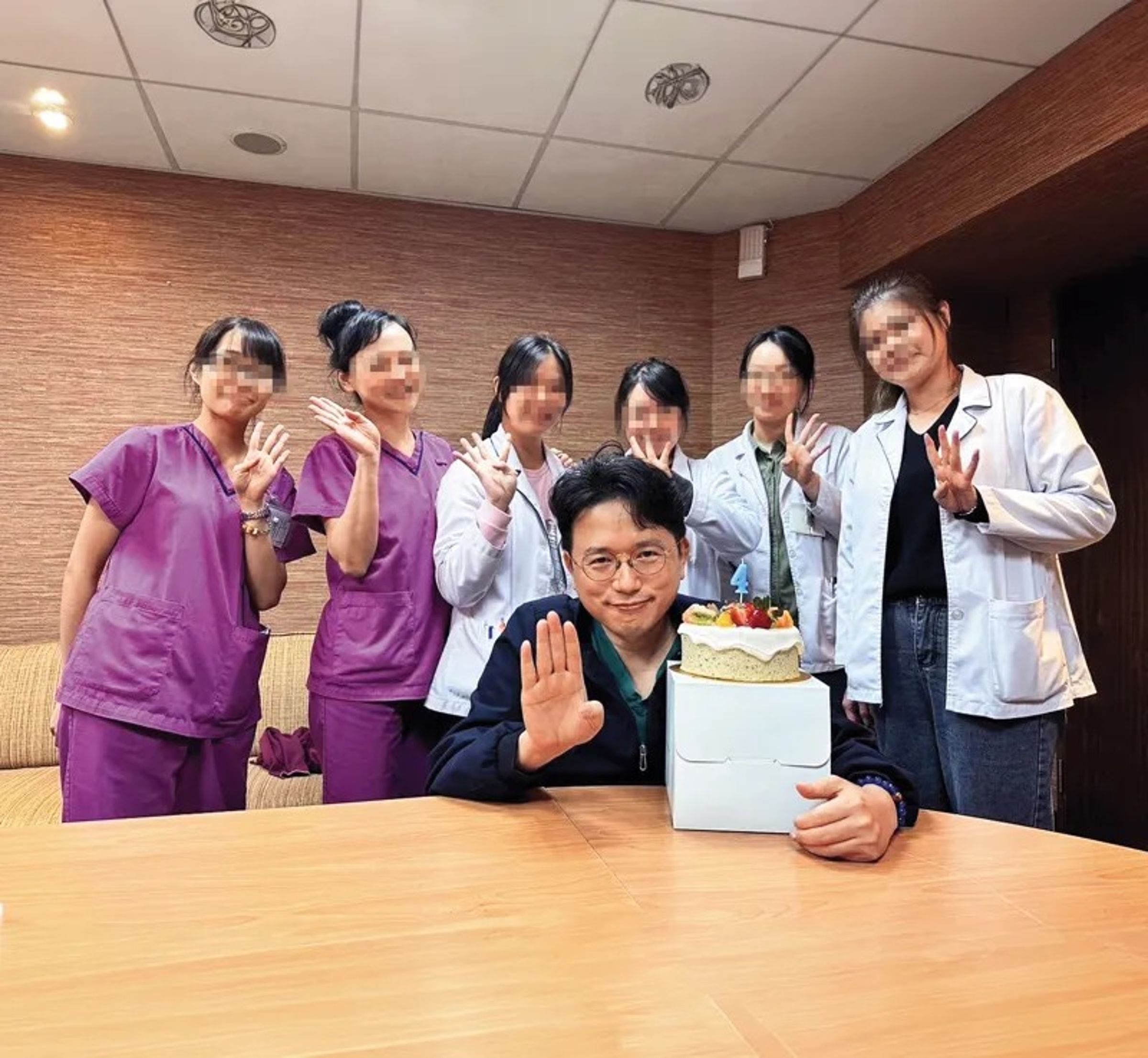 江坤俊陷入桃色風波後,已全面淡出電視圈。(翻攝自江坤俊臉書)