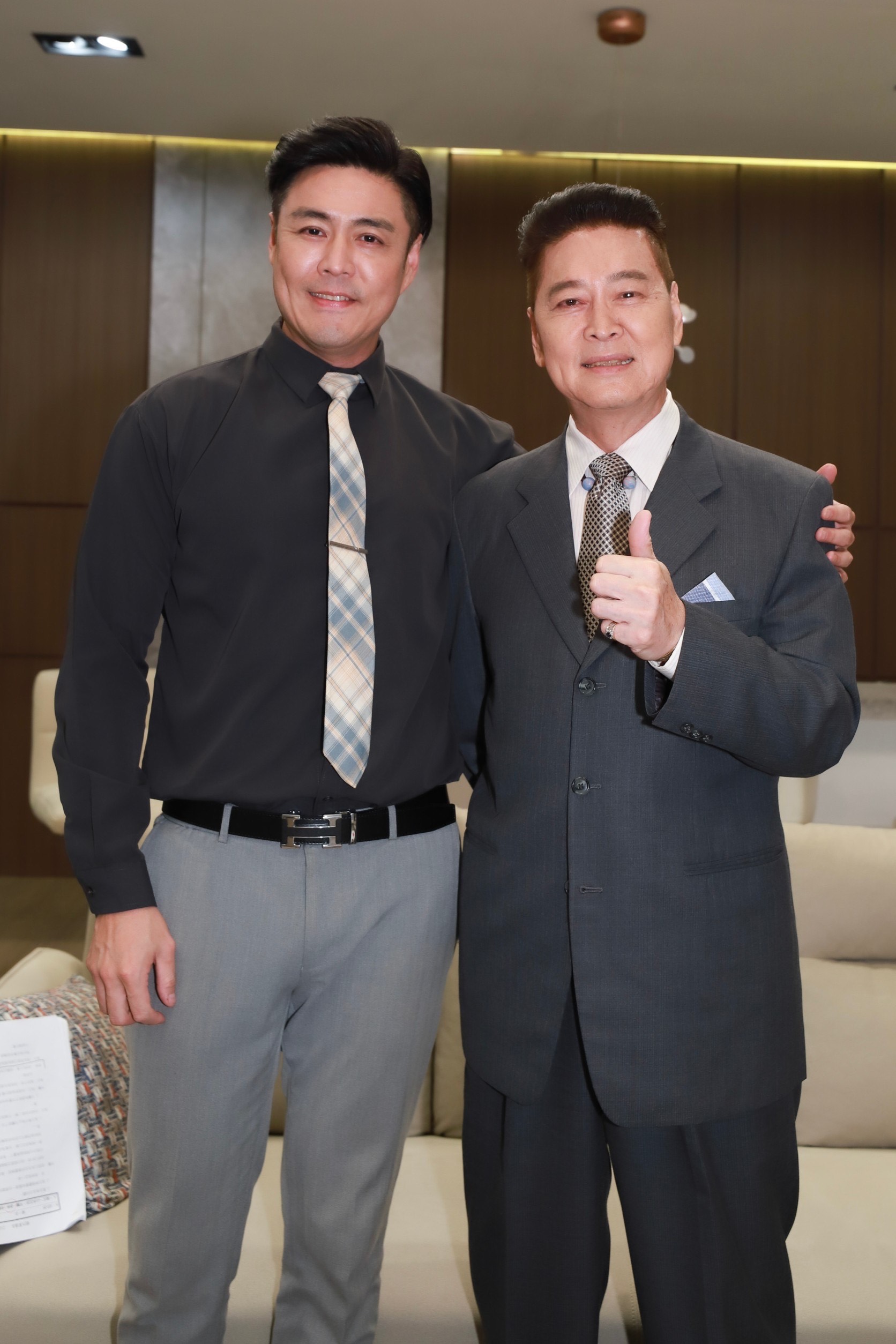 劉尚謙開心能再跟兒子劉至翰同台。（民視提供）