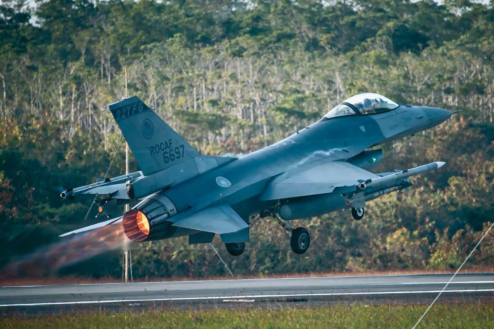 空軍AI大翻車1/「肉眼看得到機器抓不到」 AI系統頻閃退基層崩潰