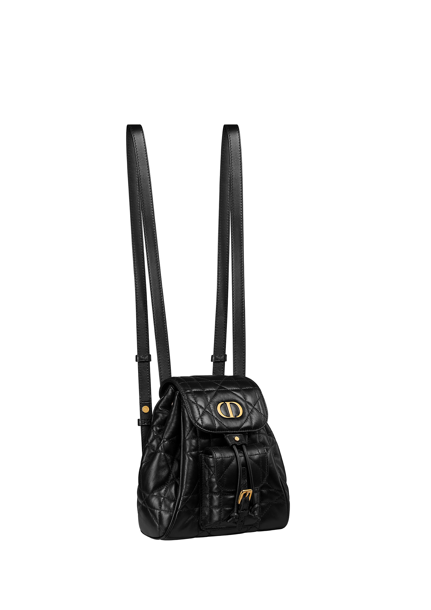 DIOR Caro黑色小羊皮大型籐格紋後背包小型款。NT$110,000(迪奧提供)