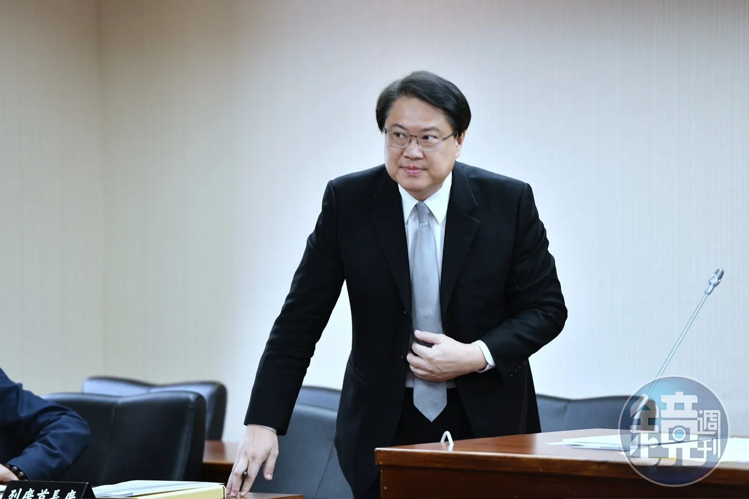 林右昌(圖)怒批謝國樑不要鬼扯、轉移焦點,他認為「為何夜衝NET」才是社會需要知道的。(本刊資料照)