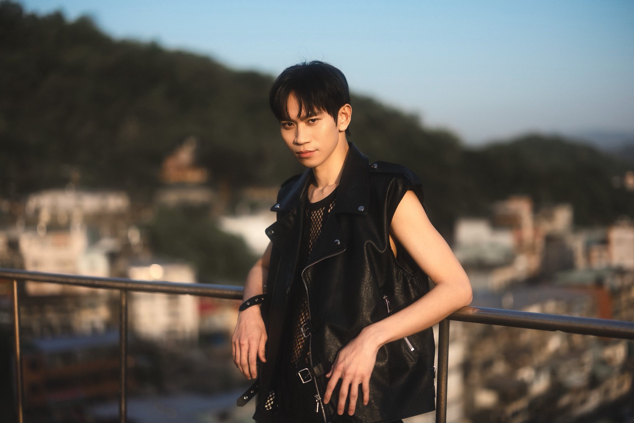 家寧今日拍片反擊，但Andy於臉書迅速回應，最後嗆「我們法庭見」。（翻攝自臉書@Andy老師）