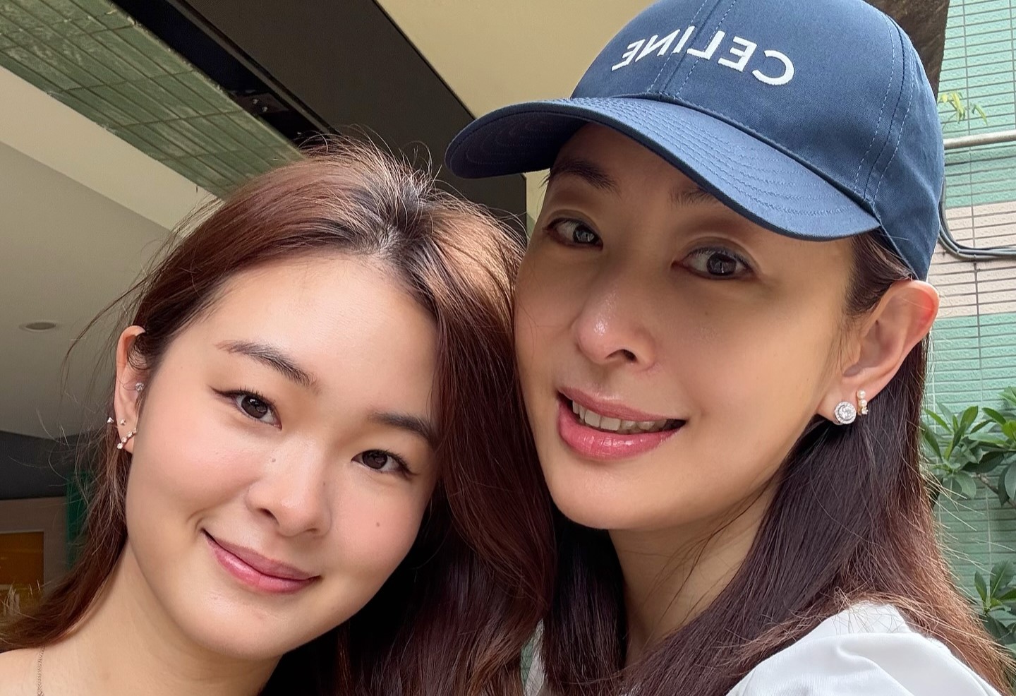 賈永婕陪女兒完成人生首次投票，用行動守護台灣民主。（翻攝自賈永婕臉書）