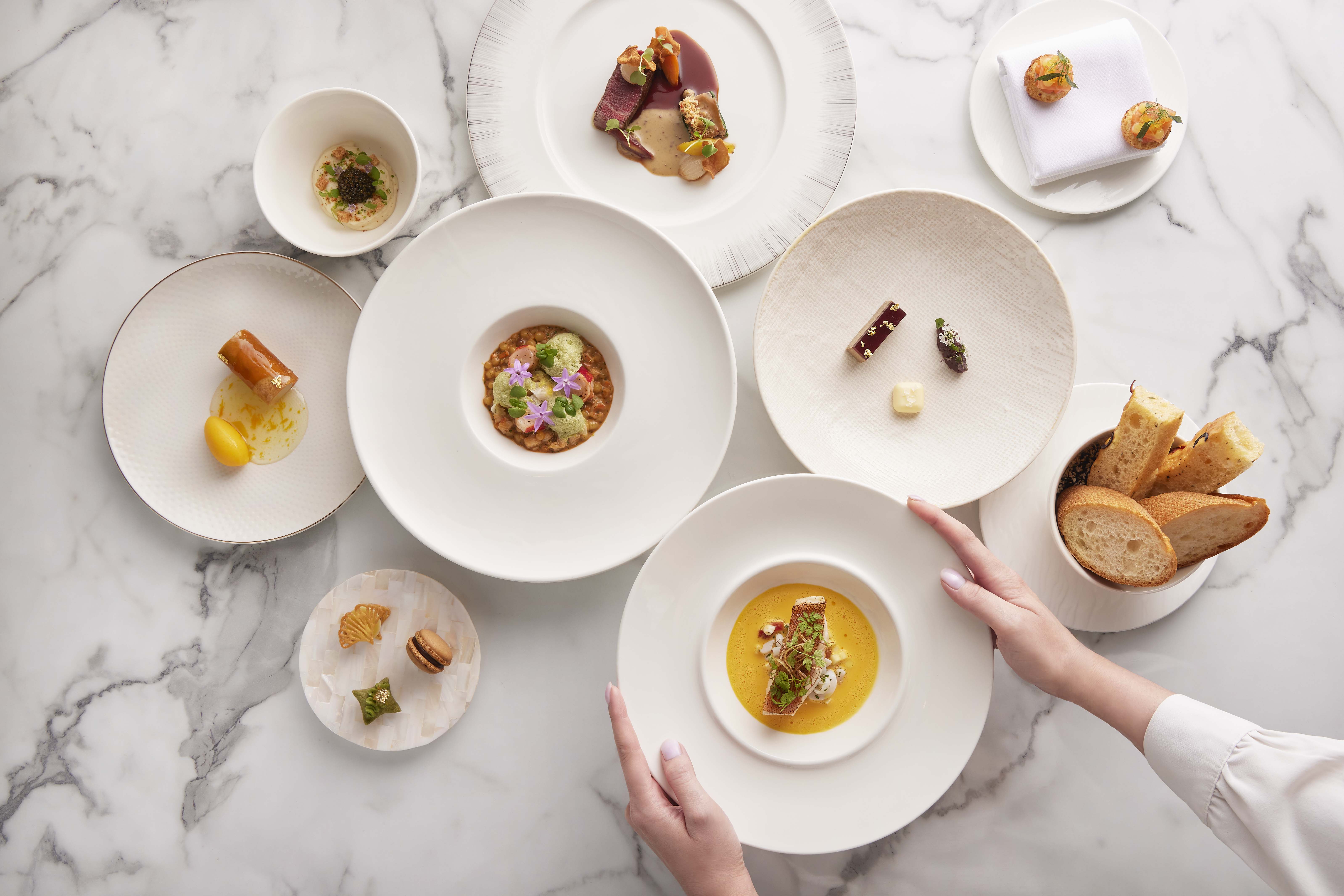 台北艾麗希爾頓格芮精選酒店La Farfalla義式餐廳推出「SENS快閃客座主廚」。(台北艾麗希爾頓格芮精選酒店提供)