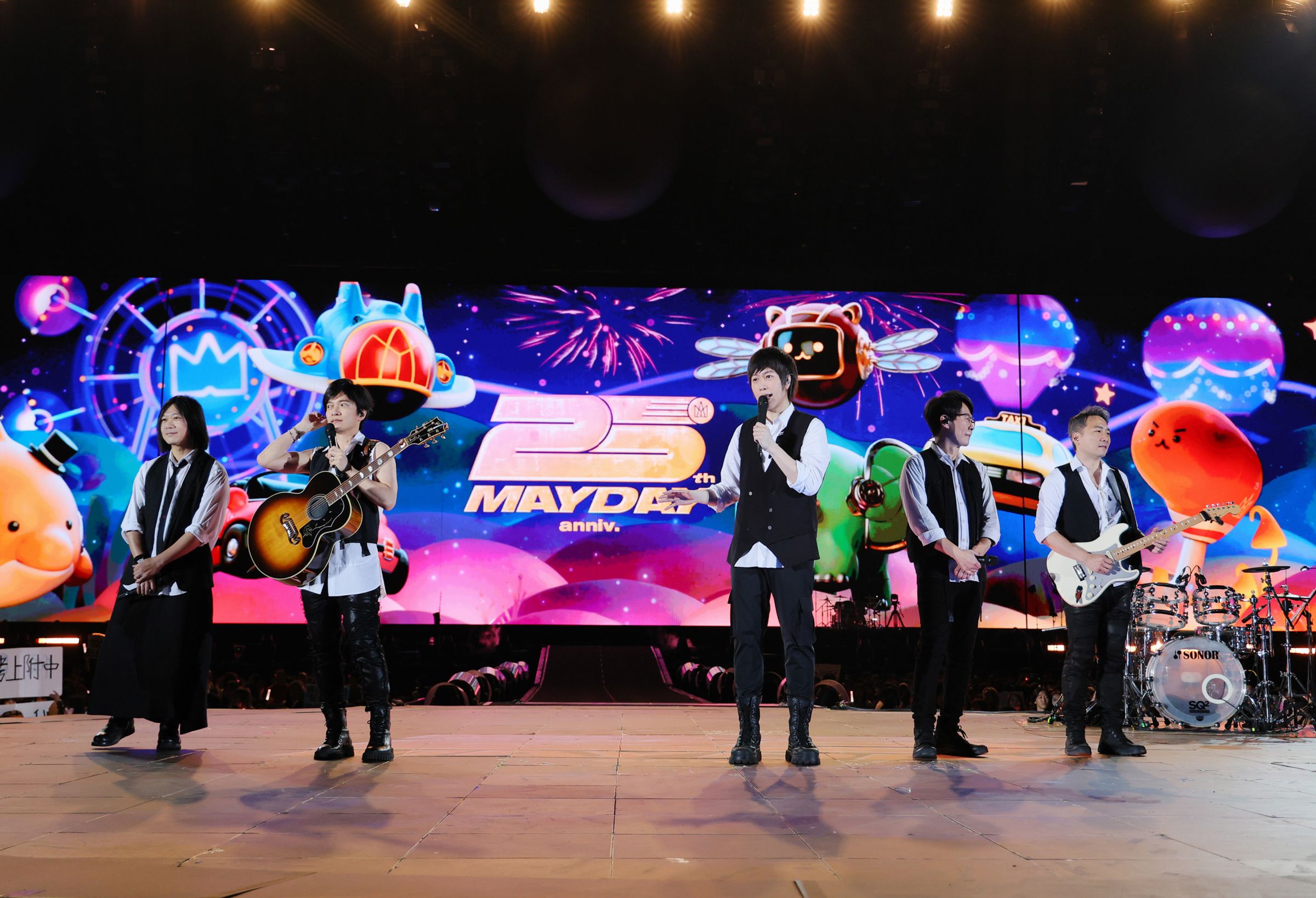 五月天《回到那一天》演唱會澳洲站環球狂歡版獻上驚喜再寵粉。（相信音樂提供）
