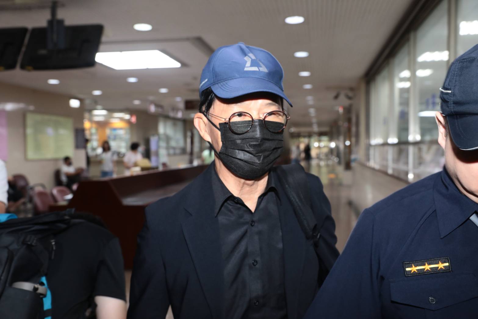 前台北市副市長彭振聲今出庭。（鏡報林煒凱攝）