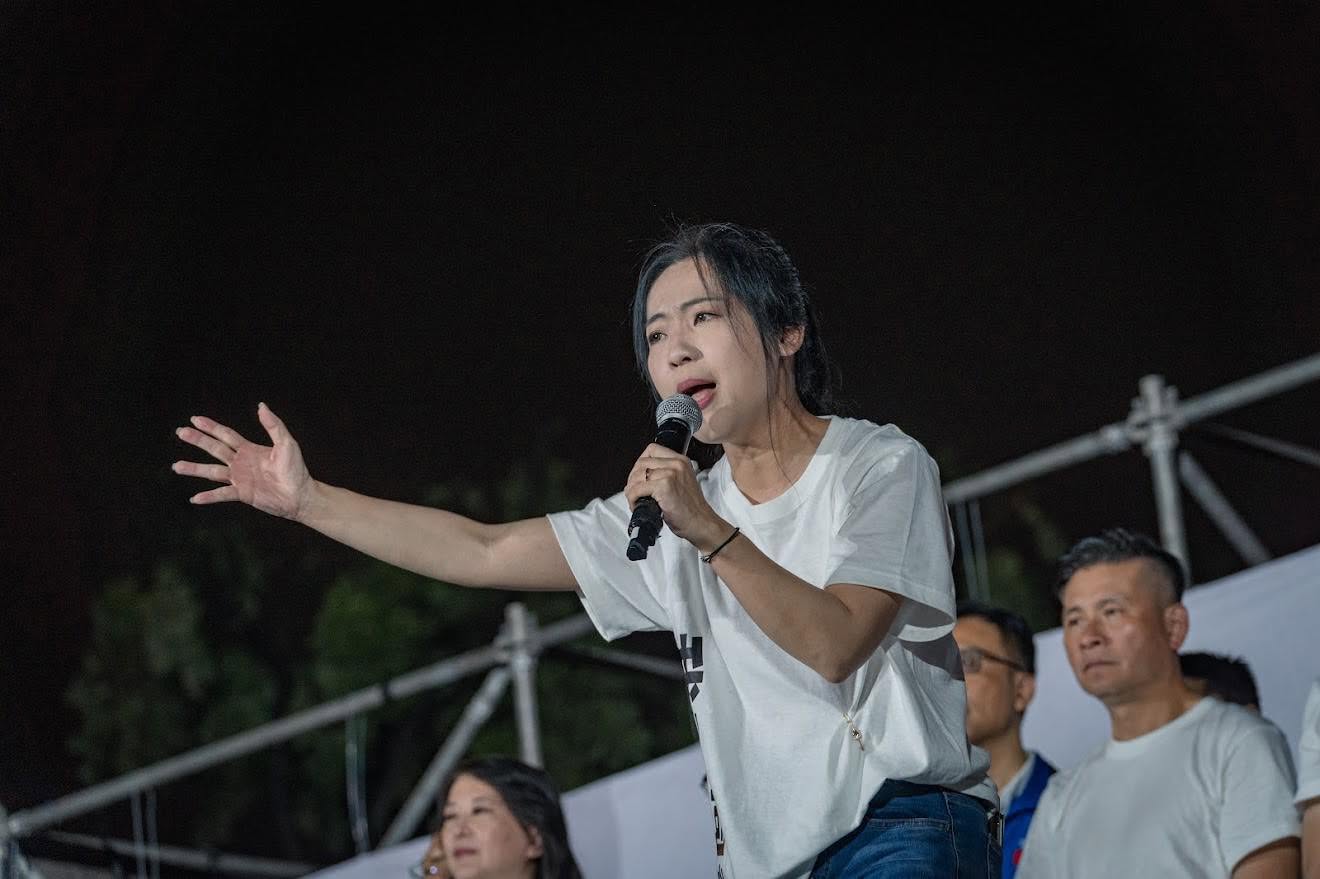 東發號「蓋牌」蔣萬安簽名遭出征 徐巧芯:我不認同店家