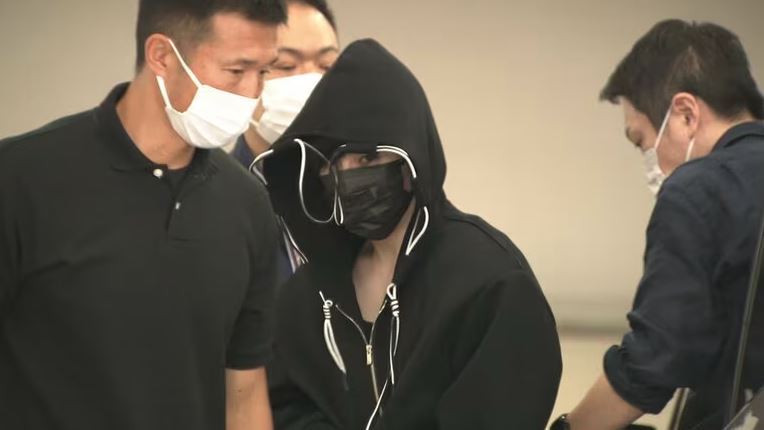 海外知名大型成人直播網站「Stripchat」驚傳違法色情直播集團落網。(翻攝自FNN)