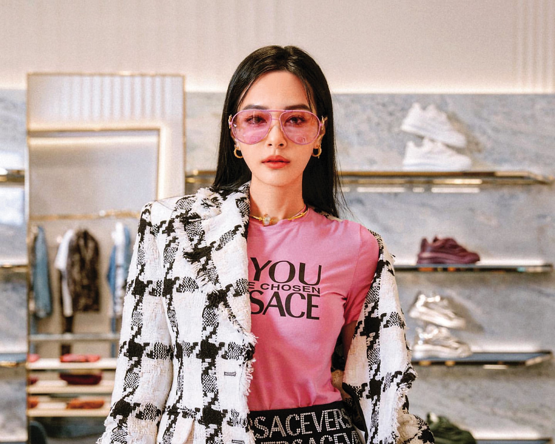 王思佳自假包風波後爭議不斷，近日將在YouTube主持節目。（翻攝自王思佳IG）