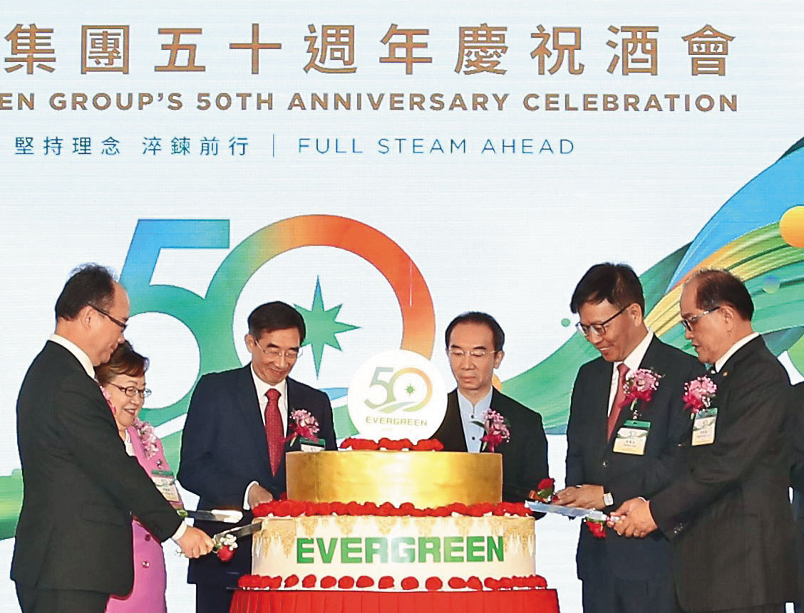 長榮集團自創辦人張榮發逝世後，紛爭不斷，四兄弟關係也隨之破裂。（翻攝長榮官網）