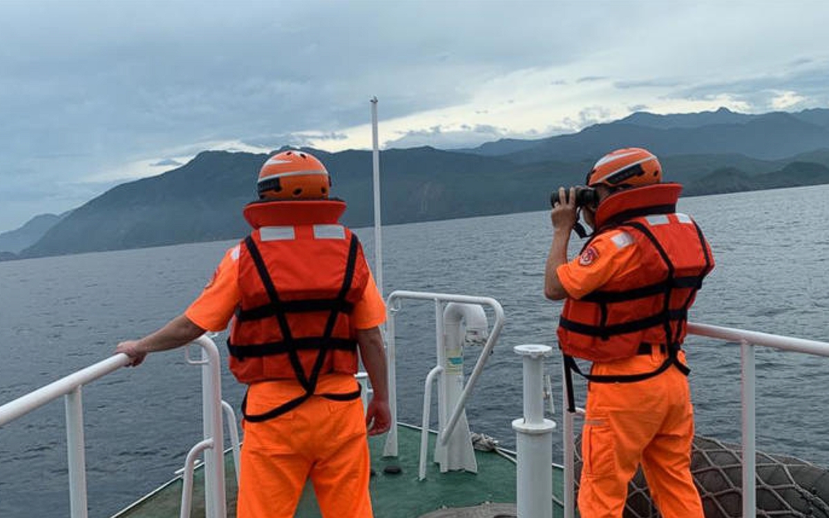 海巡署第一岸巡近日擴大海上搜索，今找到古醫師的遺體。（翻攝畫面）