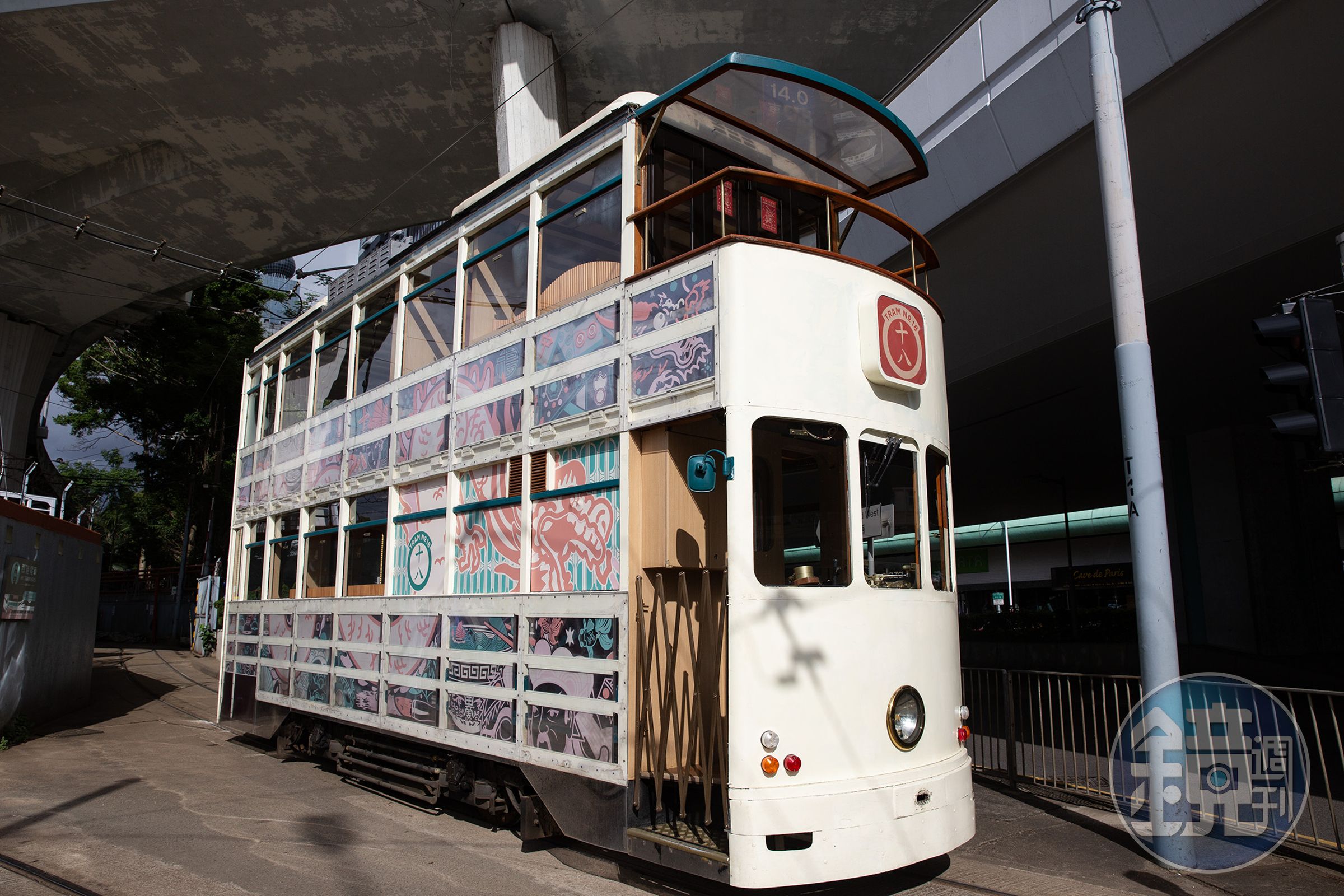 2021年完成翻新的派對電車「TRAM No.18」,是目前唯一上下兩層都裝設空調的電車,非常適合一年四季提供私人或公司舉辦各種中小型慶祝活動。