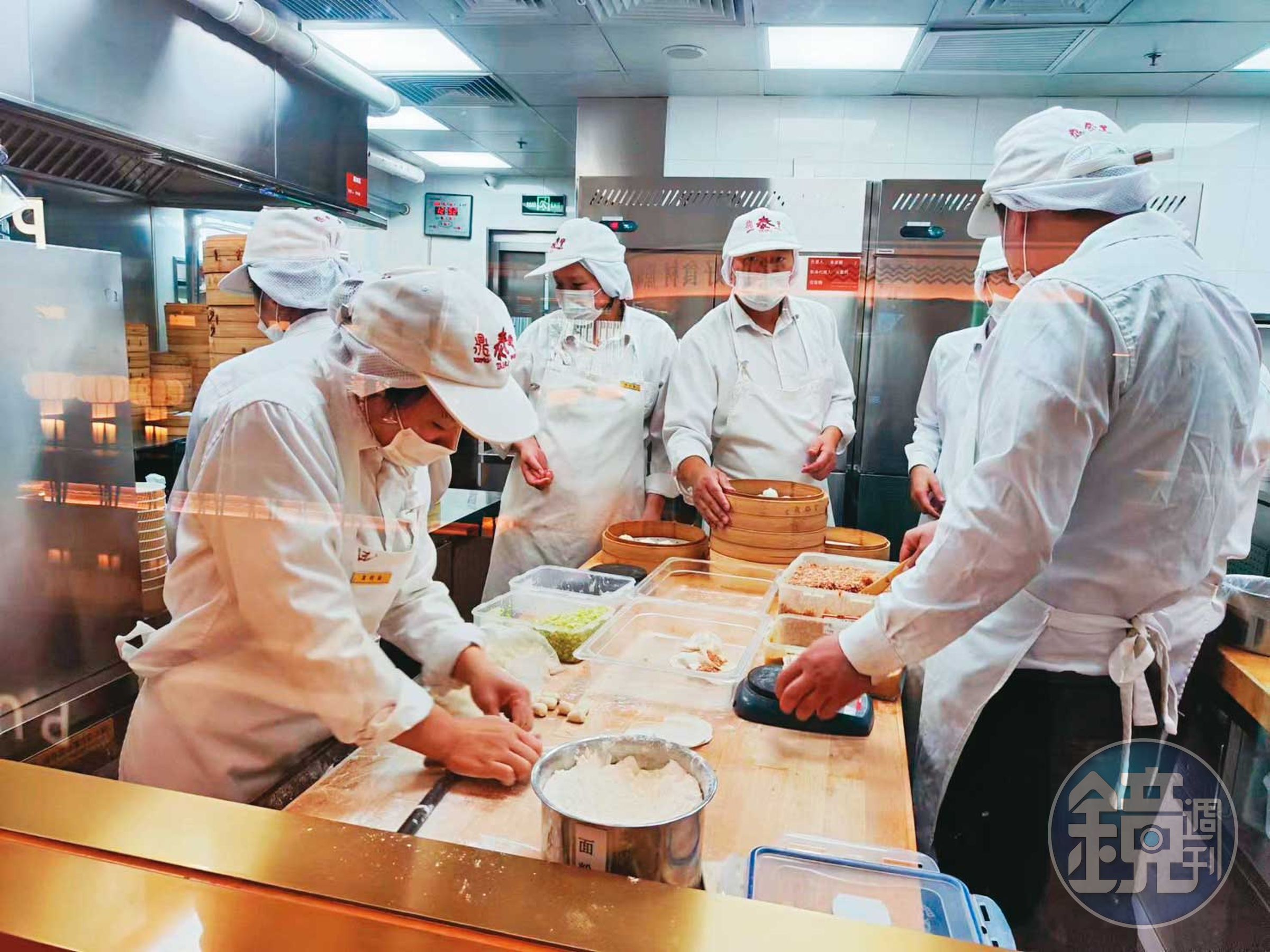 鼎泰豐被譽為台灣之光,不僅是《紐約時報》評選全球10大美食餐廳,也是國內首家拿下米其林1星的餐廳。(讀者提供)