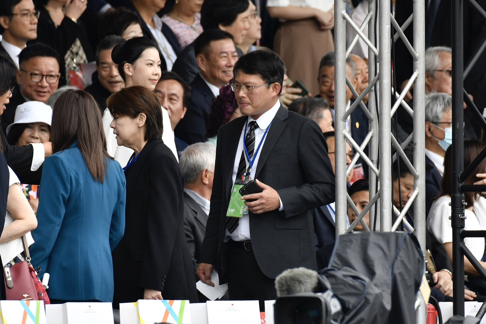 民眾黨立委黃國昌與黃珊珊也出席觀禮。