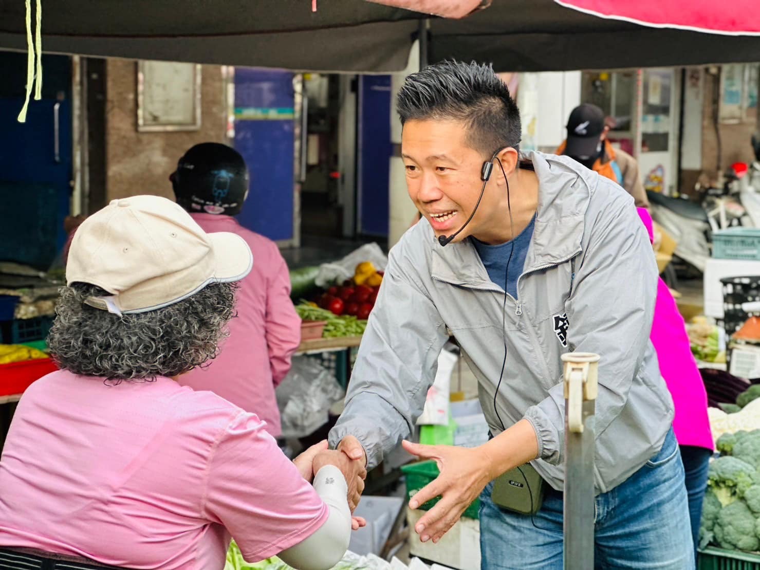 高雄市議員鍾易仲（圖）的前助理因持有大麻種子、菸草遭逮。（翻攝自鍾易仲 高雄市議員臉書）