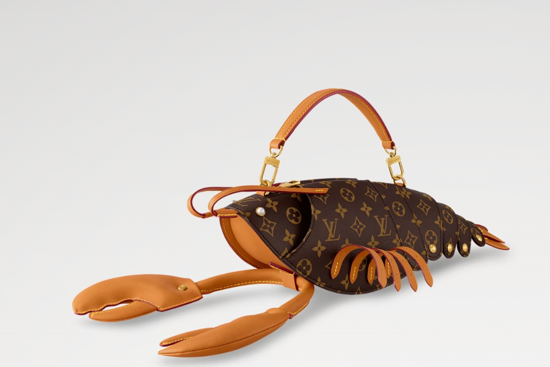 法國著名奢侈品品牌LV（路易威登）推出一款龍蝦造型的手提包。（翻攝自LV官網）