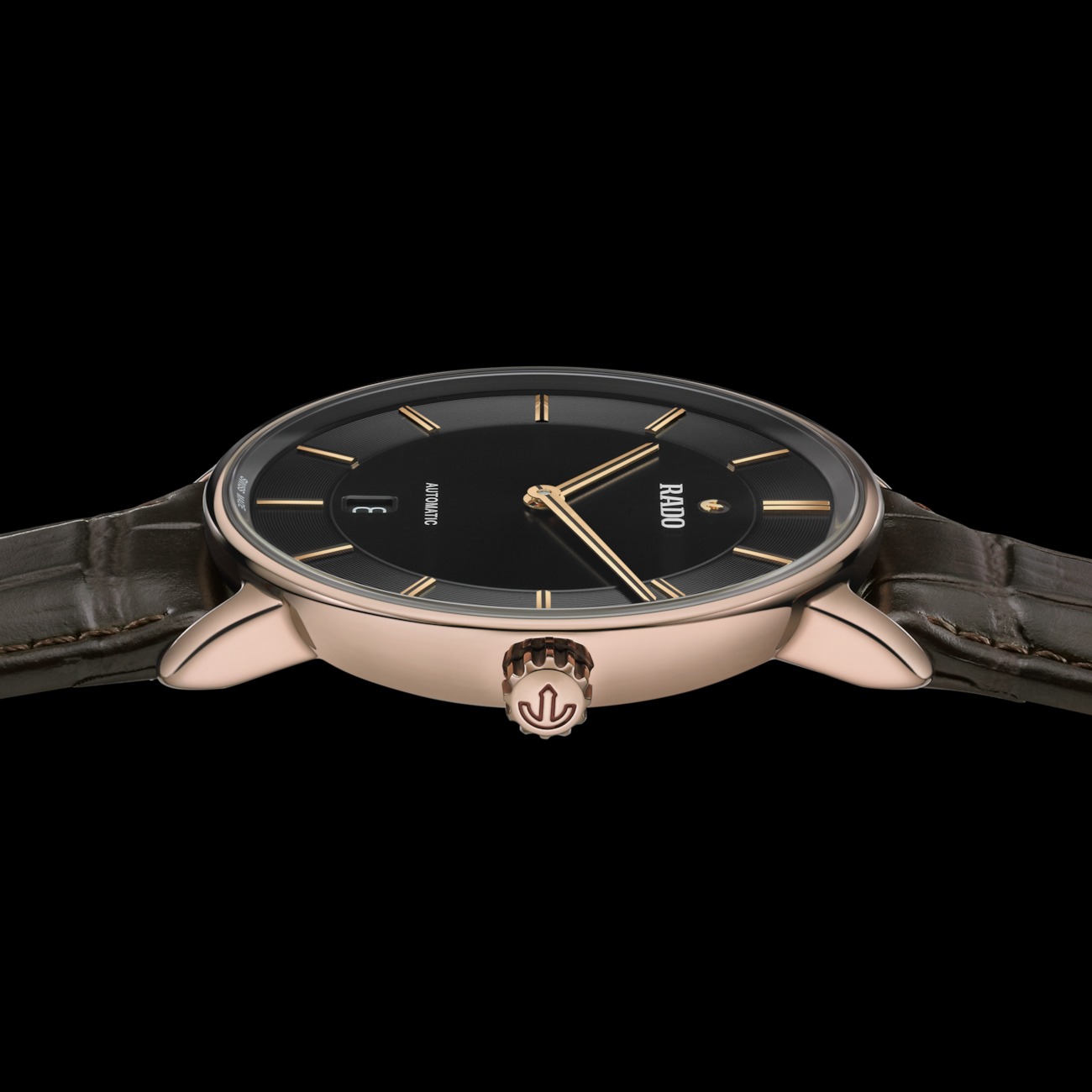 Rado Ceramos™ 金屬陶瓷兼顧重量輕、韌性佳與長效光澤。