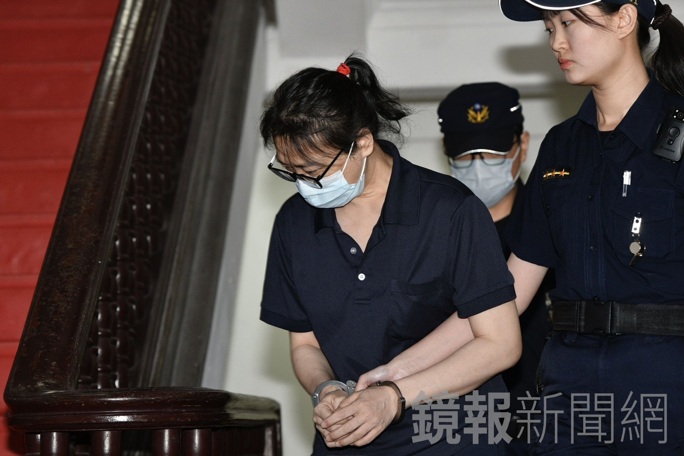 劉彩萱一審遭判無期徒刑、褫奪公權終身，高院於今天下午2點左右召開接押庭。（鏡報李智為攝）