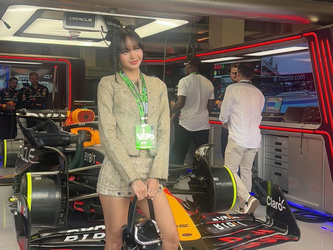 許多粉絲仍比較習慣Lisa原本的妝容，覺得現在的她少了仙氣。（翻攝Lisa INS）