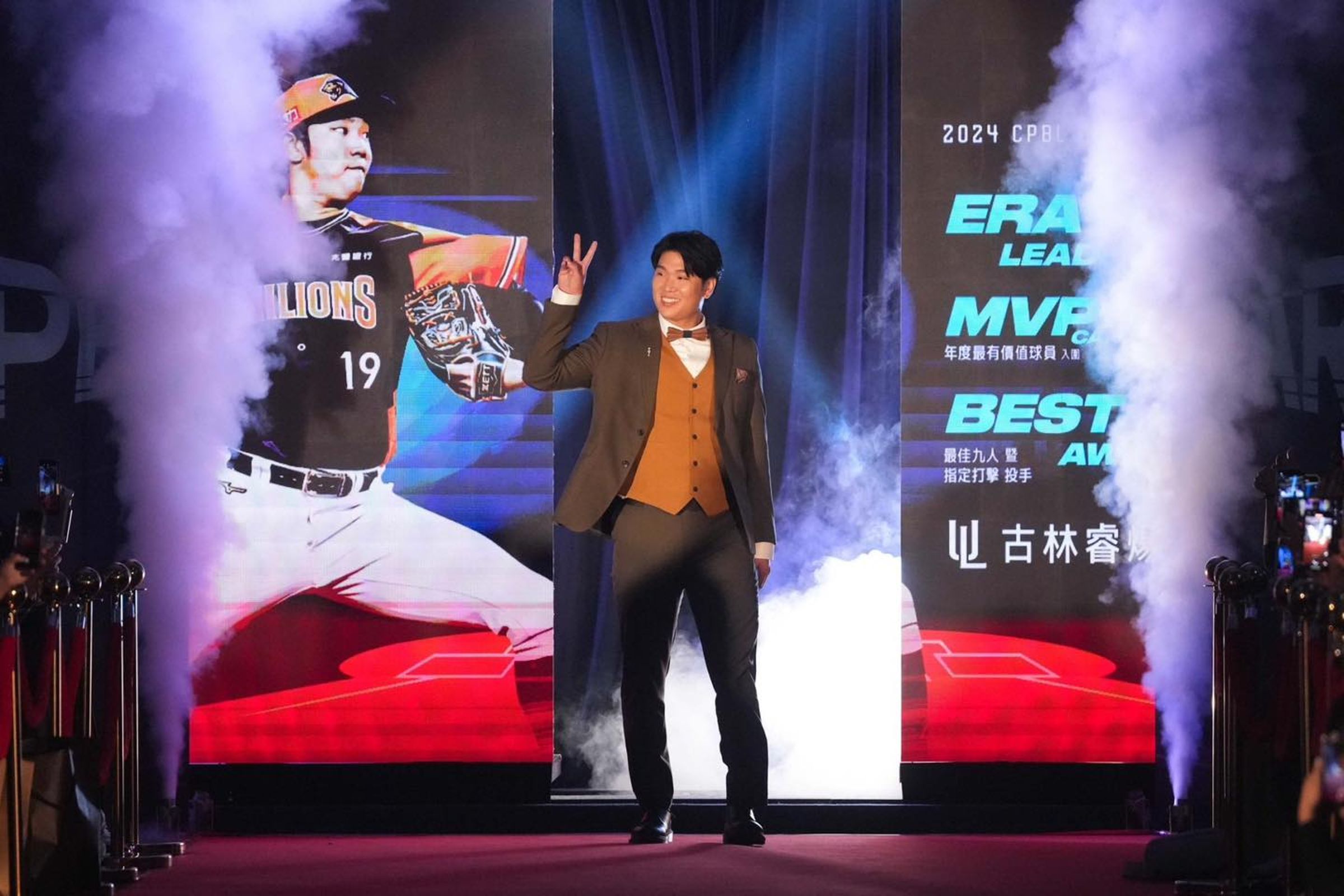 古林睿煬榮獲中職年度MVP。(翻攝自統一獅官方粉絲團)