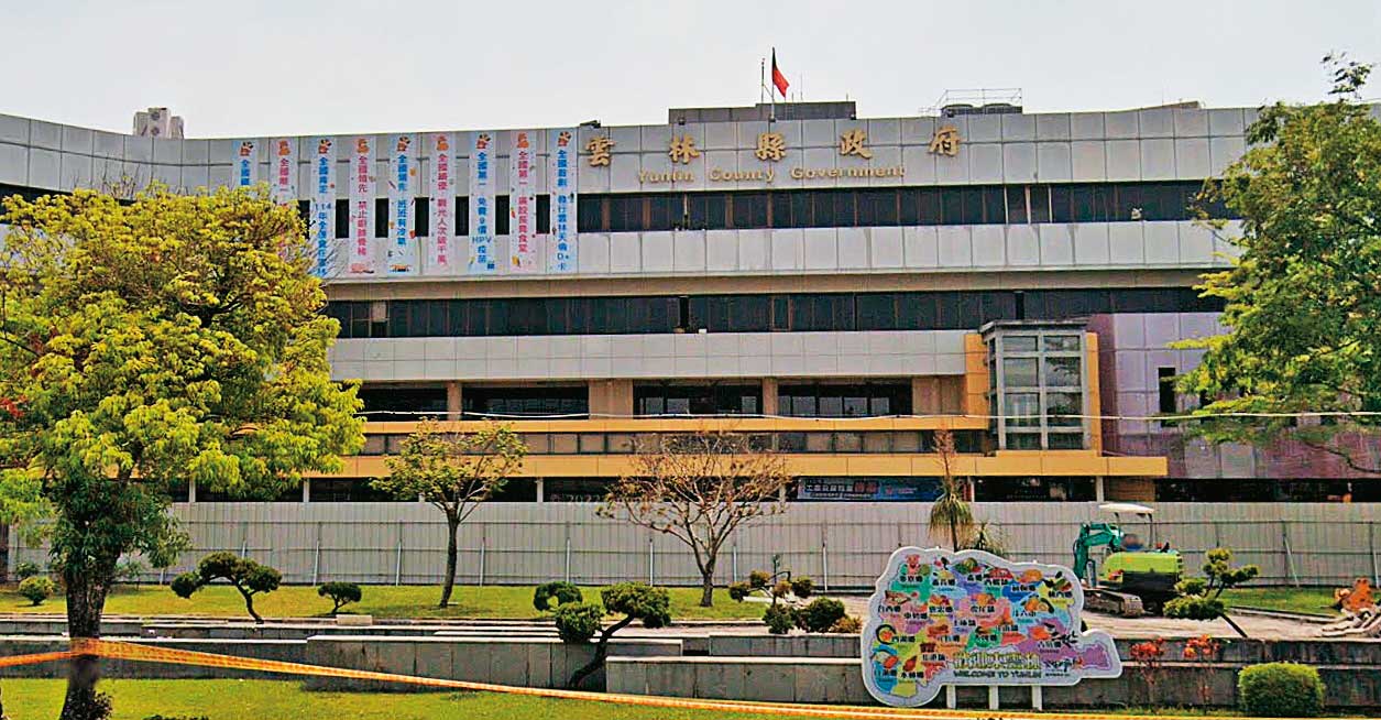 廉政署長莊榮松得知吳安琪兼差做直銷後震怒，下令雲林縣政府（圖）政風處徹查。（翻攝GoogleMaps）