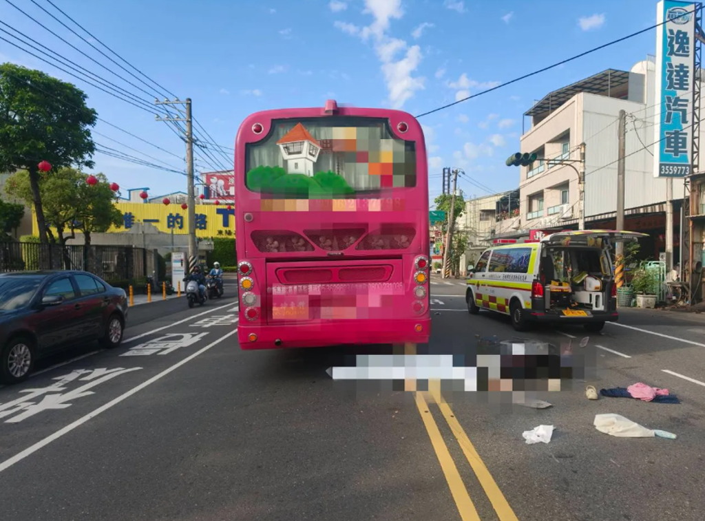 鄭員明年就要與同任警職的男友結婚，開啟人生新篇章，卻沒想到遭遇死劫，讓家屬心痛不已。（翻攝畫面）