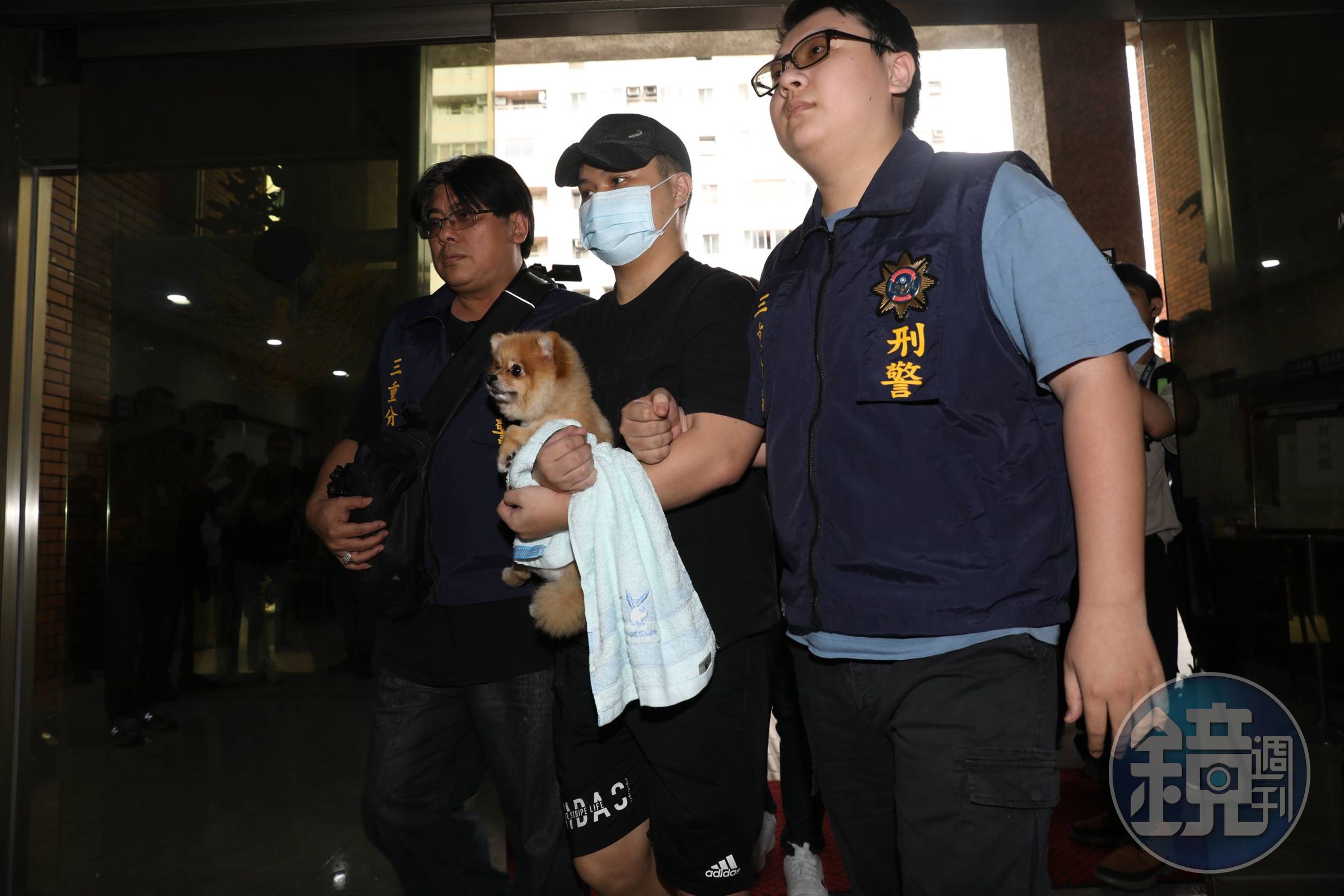 張男聲稱,1日懷疑妻子劈腿而徒手勒斃她,隔日又動手掐死岳母。