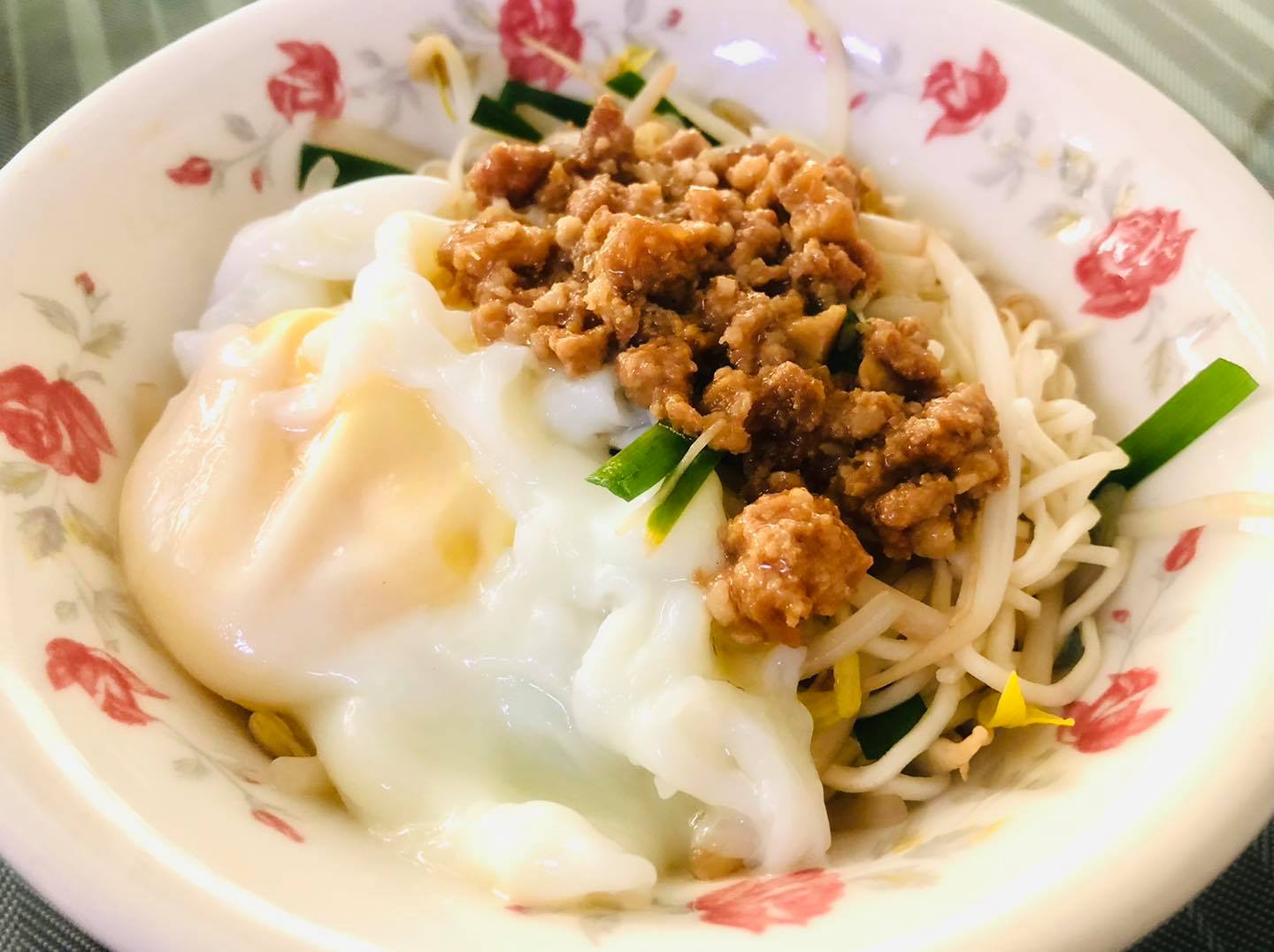 「秀田灶豐特製汕頭麵」是中和在地50年老店，傳出月底將停業，網友對於又一家好味道沒了，紛紛留言表示不捨。（翻攝自「秀田灶豐特製汕頭麵」臉書粉專）