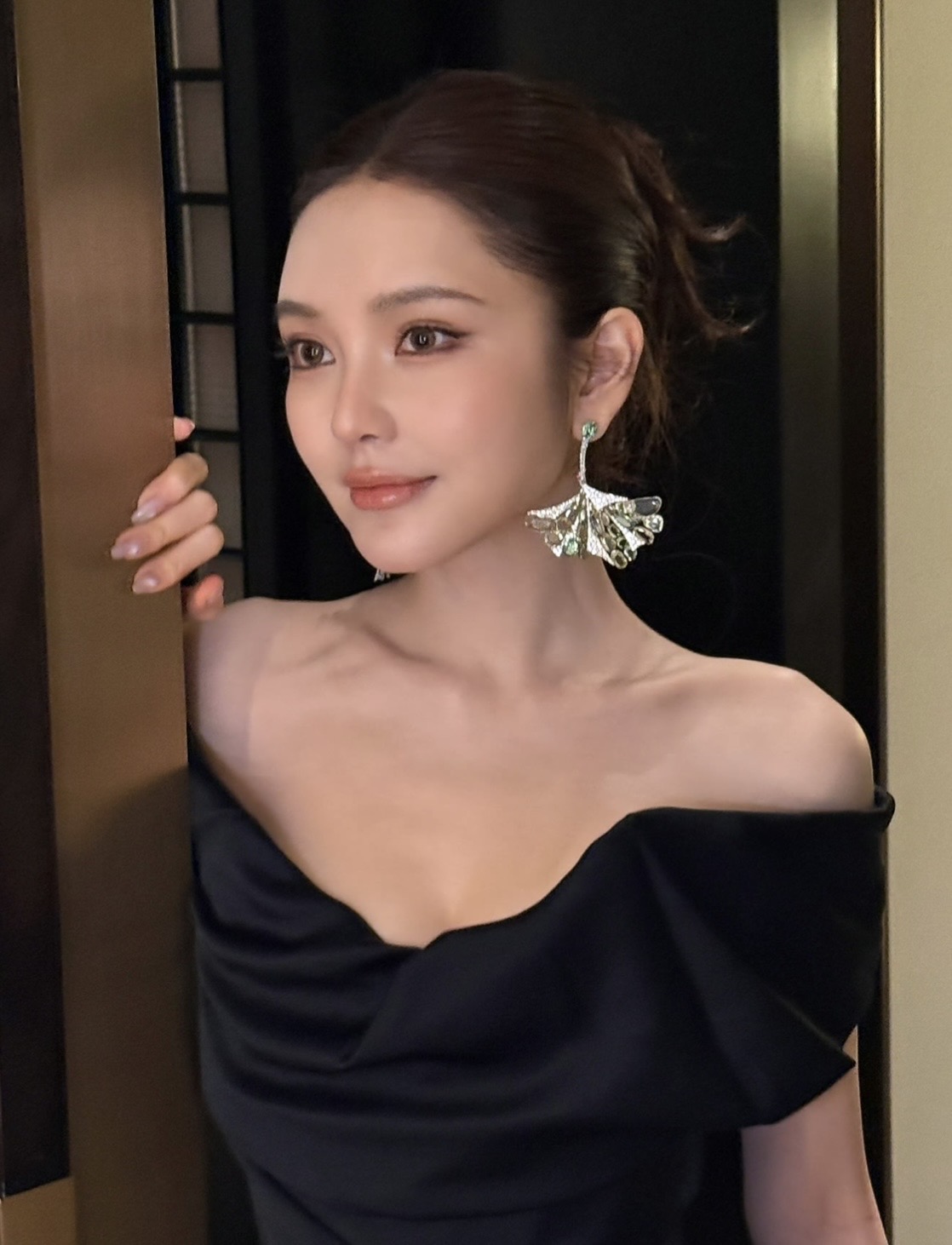 周揚青坦白自己已經出現臉部饅化及腫脹狀況。（圖／翻攝自周揚青微博）