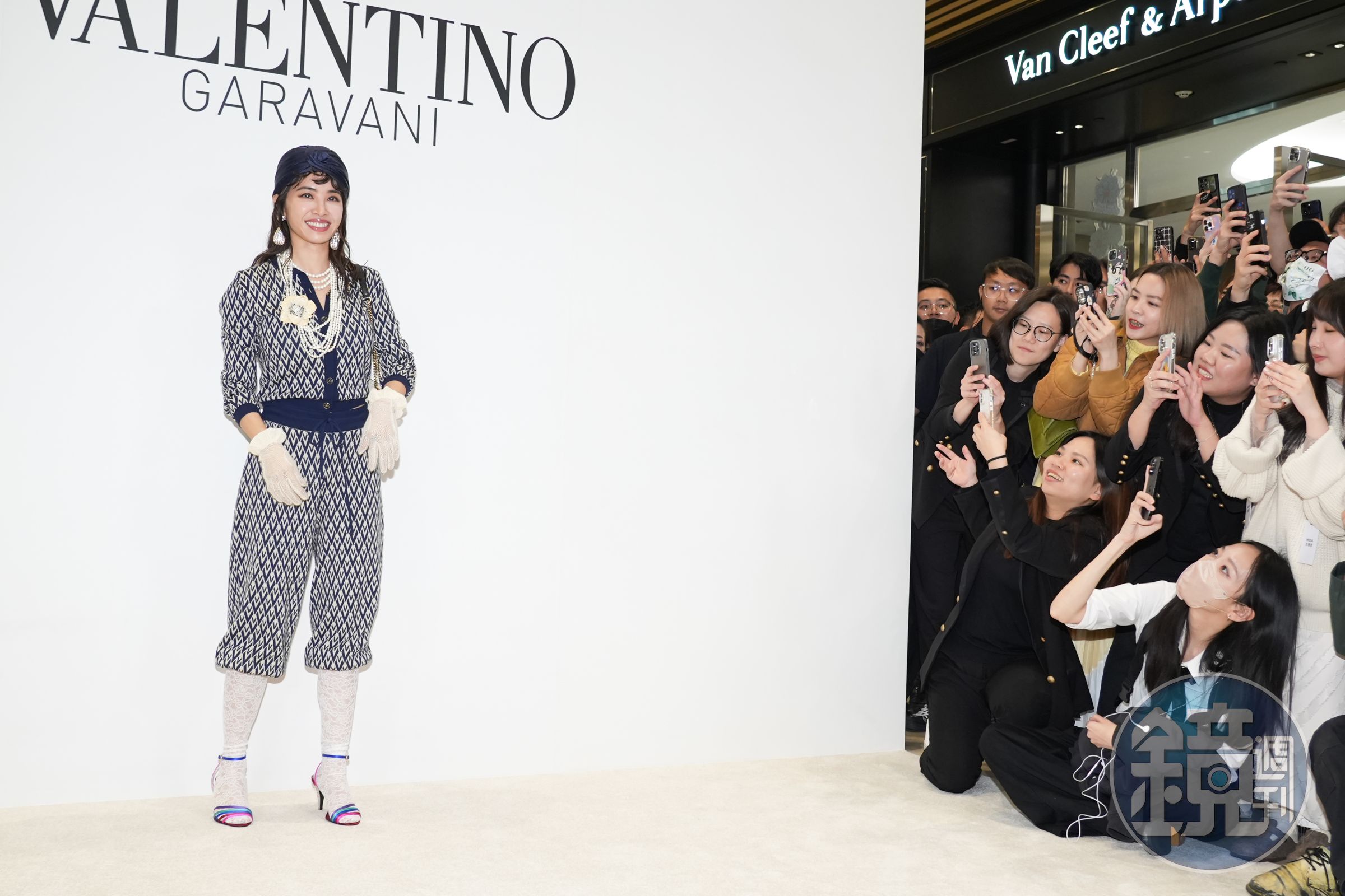 蔡依林以代言人身份出席VALENTINO 2025早春Avant Les Débuts系列媒體預覽會。