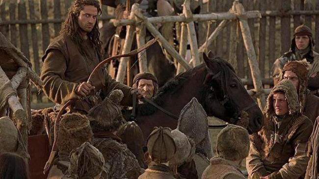 匈牙利考古團隊在匈人古墓中發現帶有東亞基因特徵的遺骸，引發匈奴西遷新討論。示意圖（匈奴王阿提拉劇照）