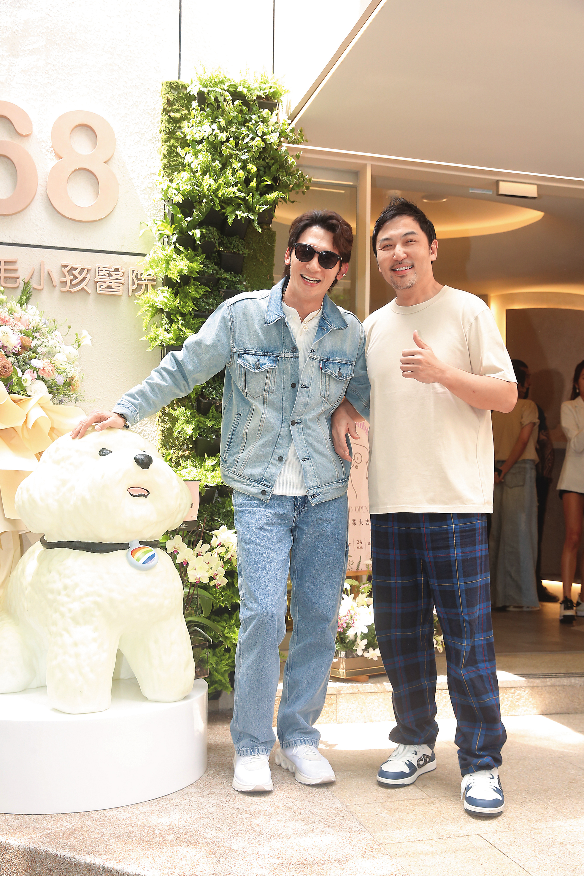 温昇豪（左）及李進良（右）發想了6年，成就出醫美題材劇《整外春秋》劇本，由温昇豪擔任製作人，李進良則是金主之一。