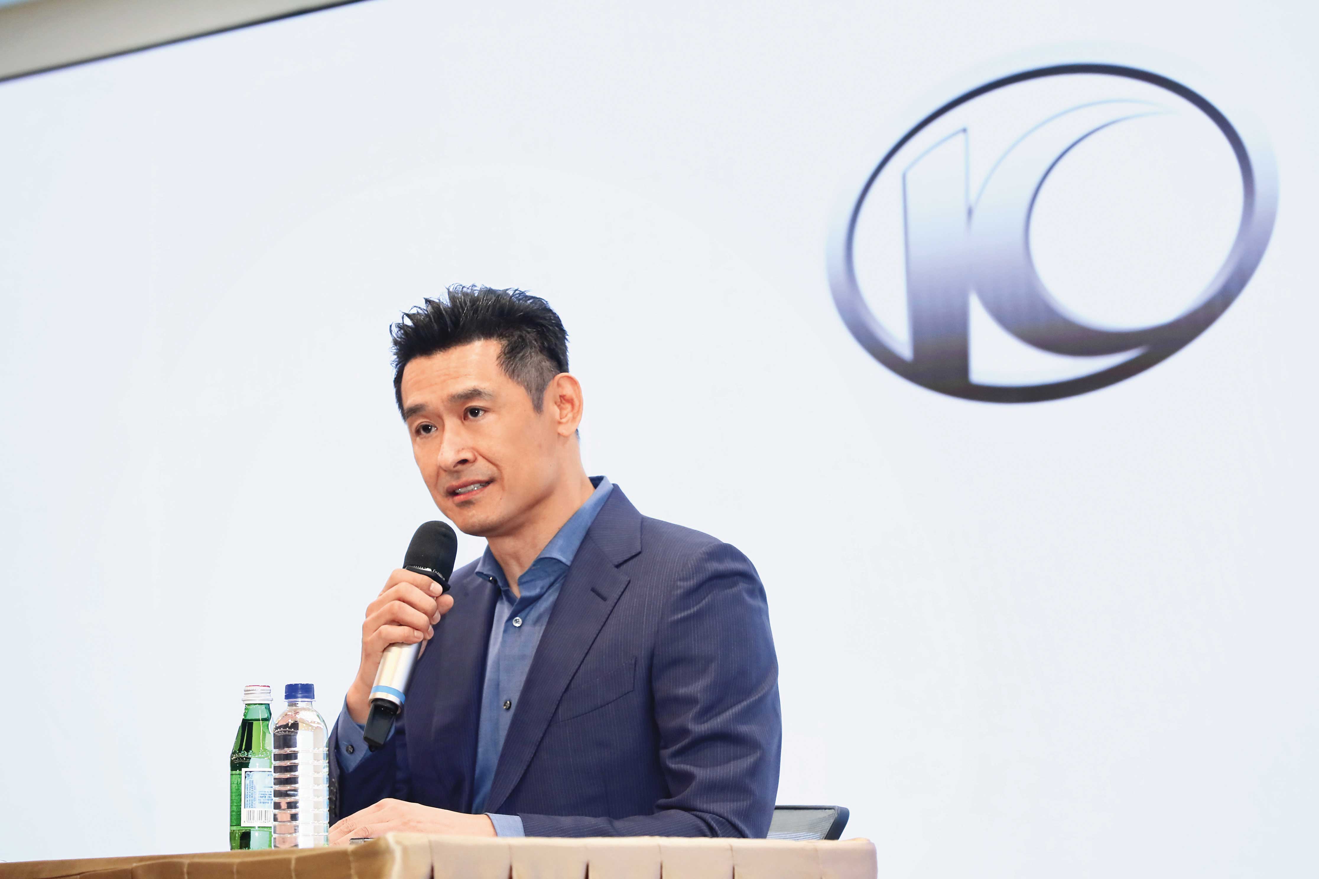 柯勝峯在股東會前大動作開記者會，自揭光陽創始家族不合內幕。
