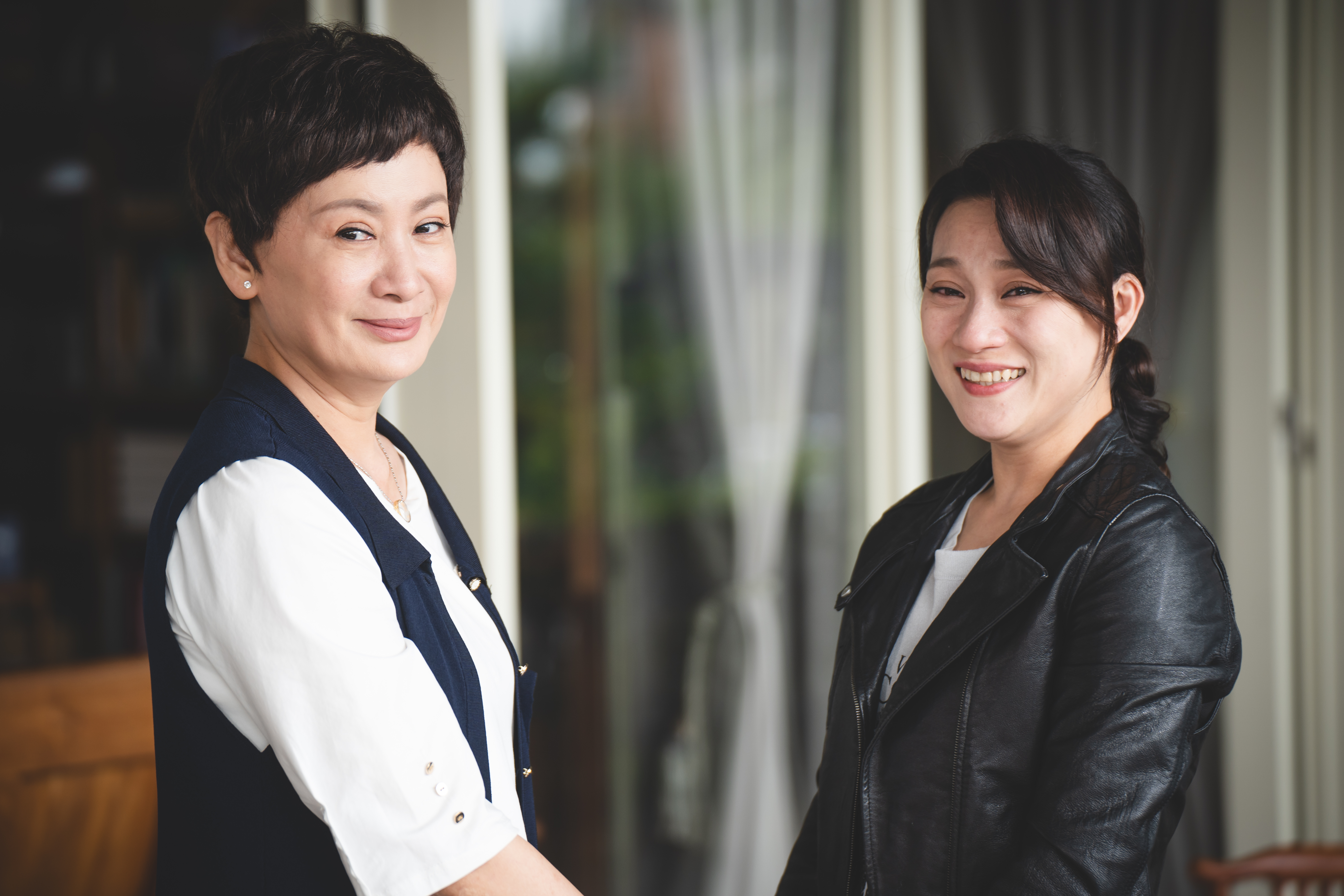 何佩芸決心回到寶銀歌劇社幫忙。（公視台語台、華視提供）