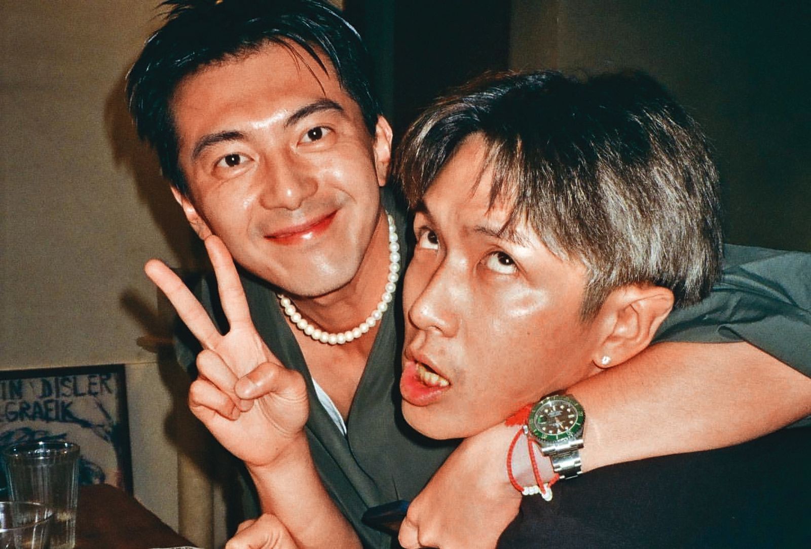 謝睿宸（左）和柯震東（右）等人常玩在一起，是台北知名的夜店男孩。（翻攝自謝睿宸IG）