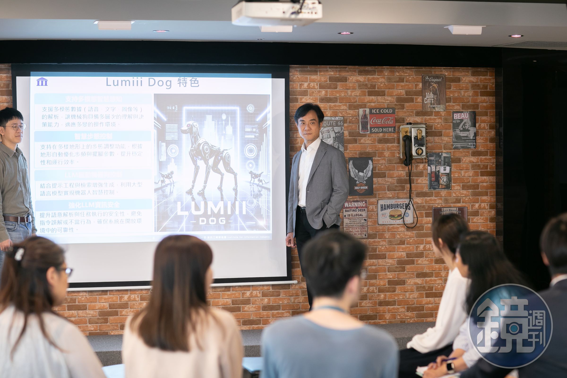 資策會董事長黃仲銘兼具學界及產業背景，上任後力拚AI落地，協助百工百業AI轉型。