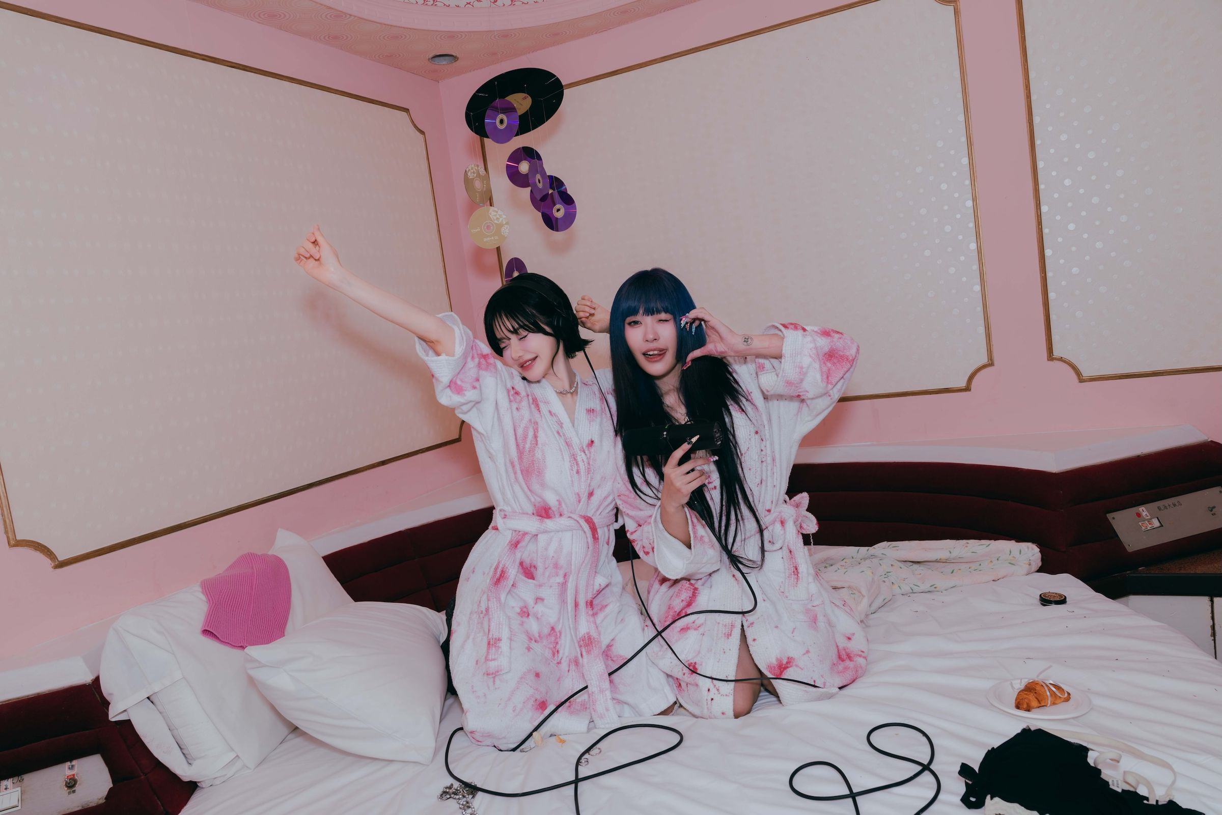 C.Holly與DJ SODA今年5月初因IG牽線認識,兩人一拍即合。(圖/AOA星鏈艾歐亞提供)