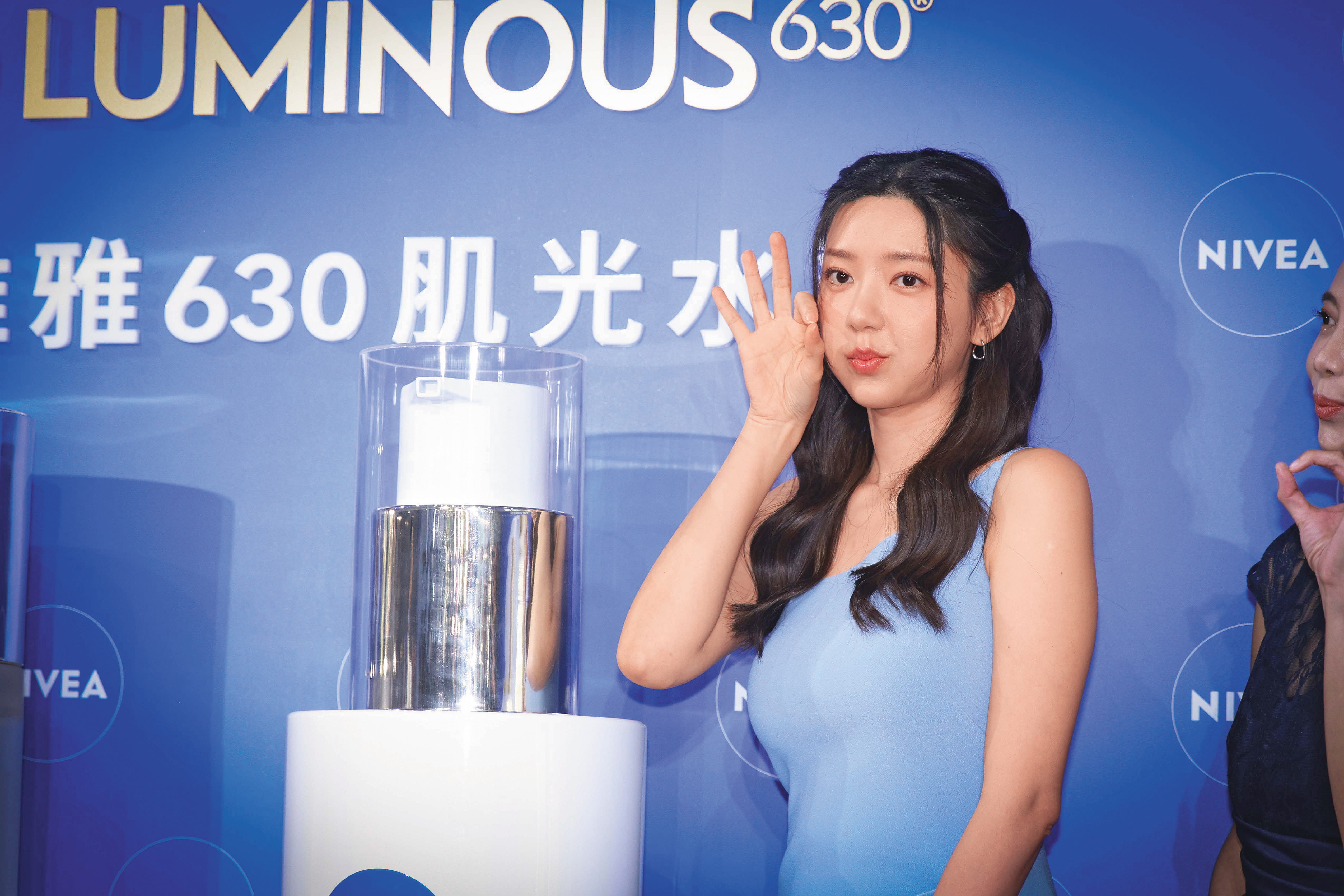 郭雪芙要繼續勇敢追愛喔，小編的狗仔同事缺題材呢～（誤）（鏡報提供）