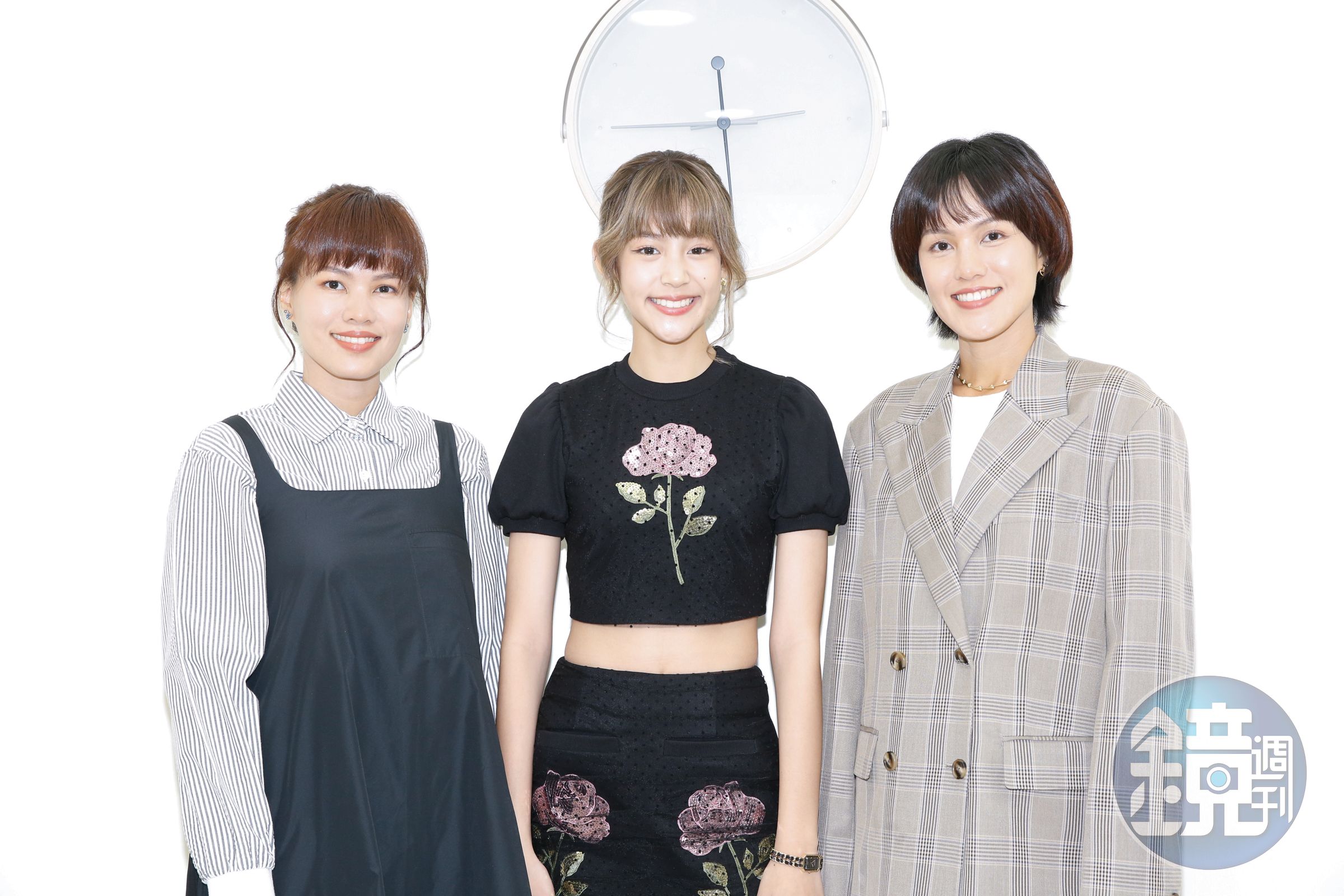泰國雙胞胎導演薇婉(左)、婉薇(右)及Baipor。