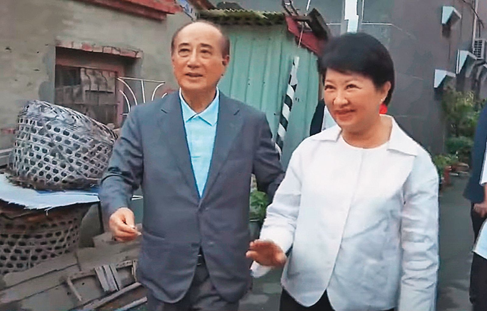 本土派大老王金平(左)積極勸進盧秀燕(右)參選黨主席,但盧的意願似乎不高。(翻攝《鏡新聞》)