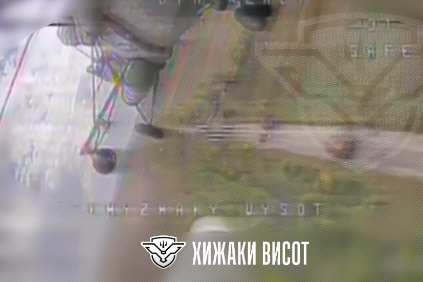 烏俄戰爭膠著，戰場再度傳出戲劇性發展，以無人機擊落直升機。（翻攝自Ukrainian Military YouTube）