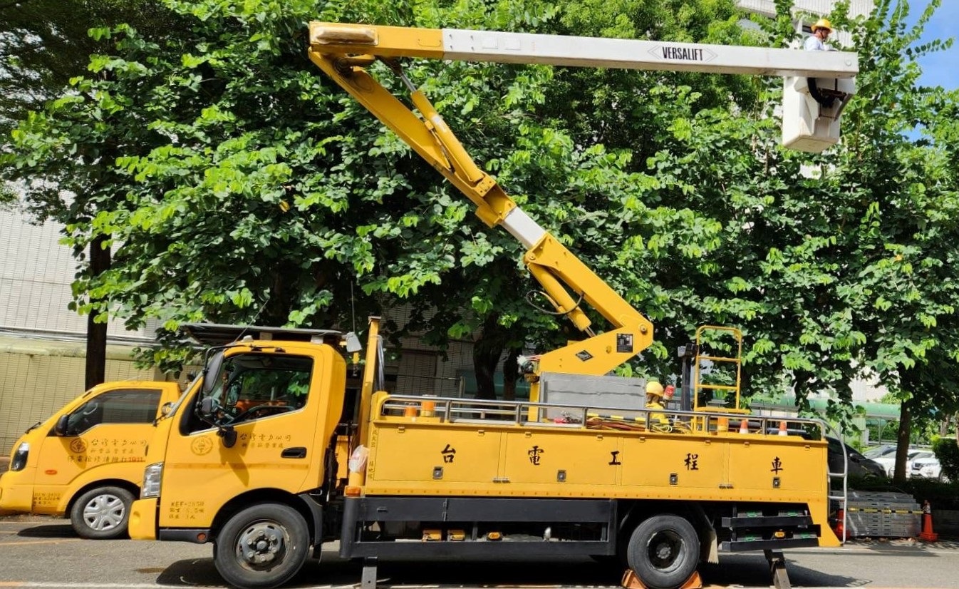 台電已全力戒備嚴防強風豪雨可能帶來的災害，全台總計已逾7,000人次進行防颱整備作業。（台電提供）