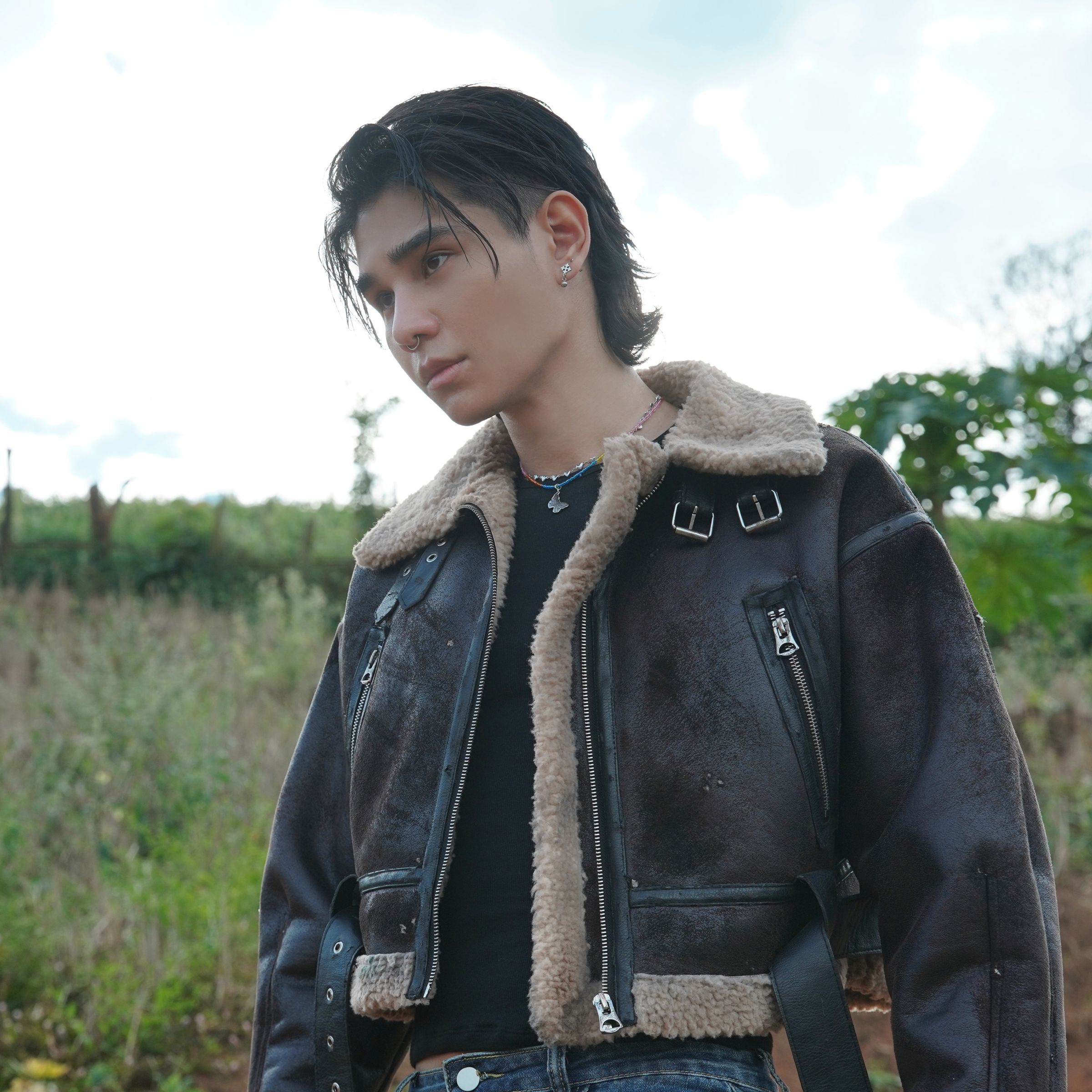 羅杰夫（Jeff Satur）影歌雙棲，為主演電影推出OST〈Rain Wedding〉。（華納音樂國際部提供）