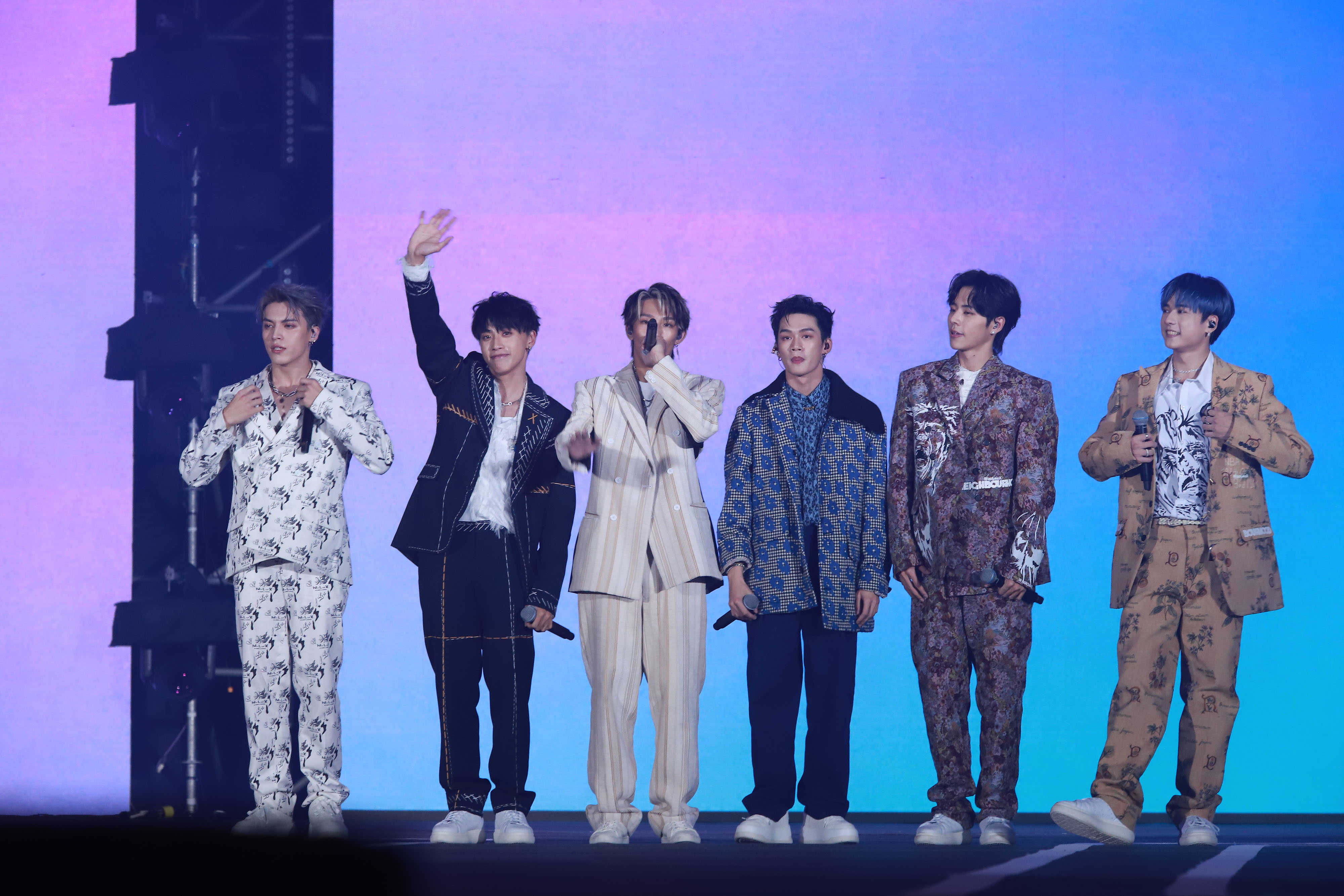 超人氣潮流男團Ozone，一出場就嗨翻全場。（民視提供）