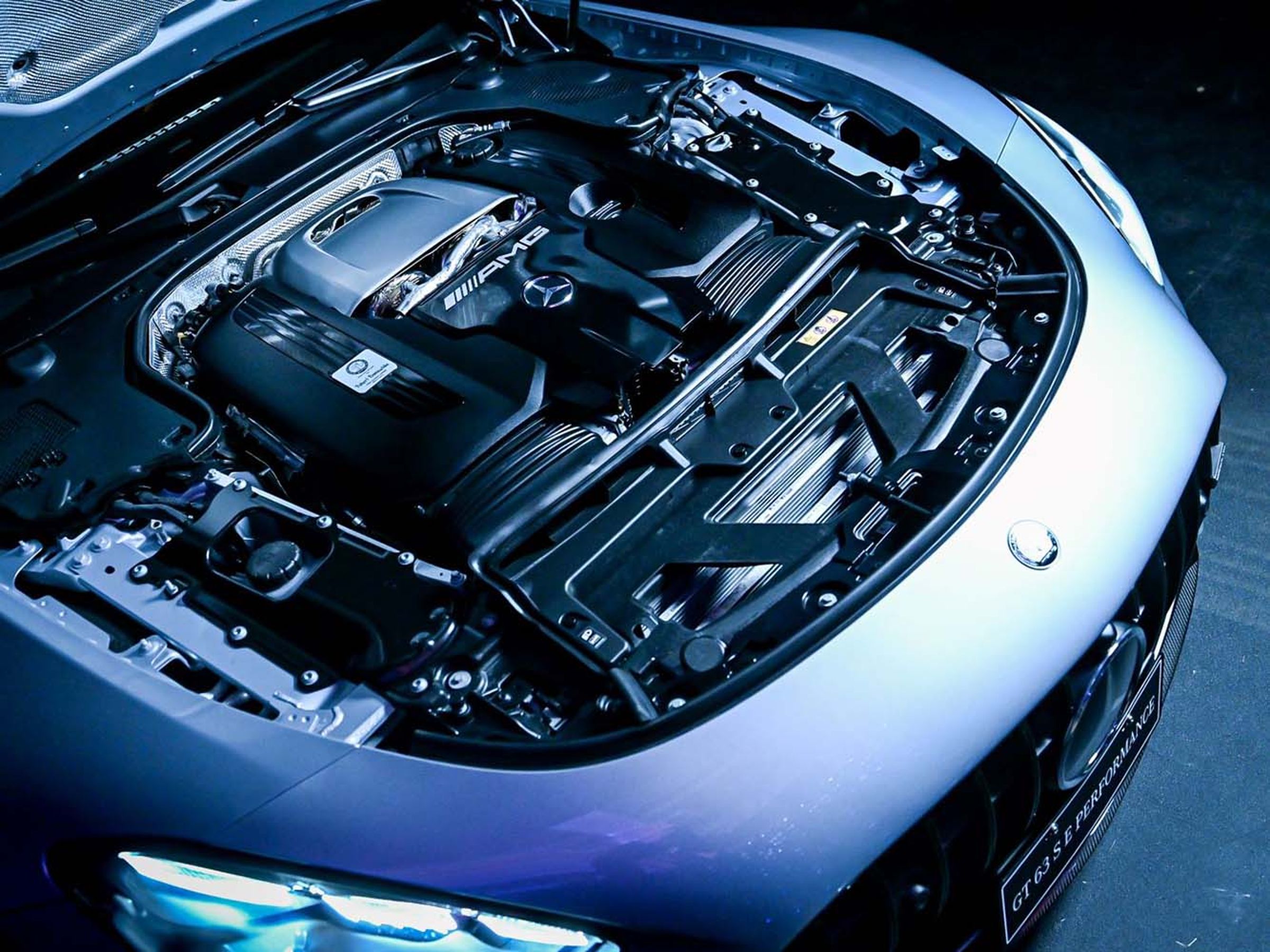 GT63上的動力單元帶來驚人的綜效 816 匹馬力、1420 Nm 動力輸出。