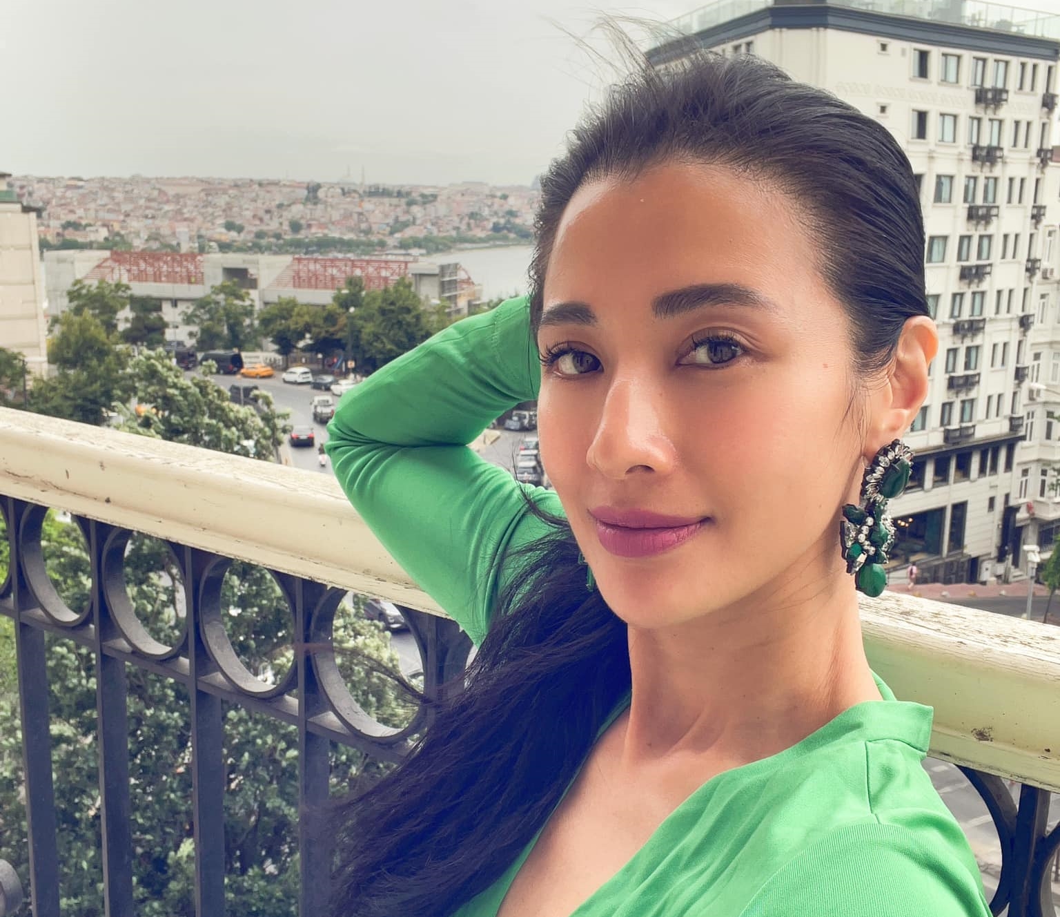 李蒨蓉在社群發文感嘆網路時代。（翻攝自李蒨蓉粉專）