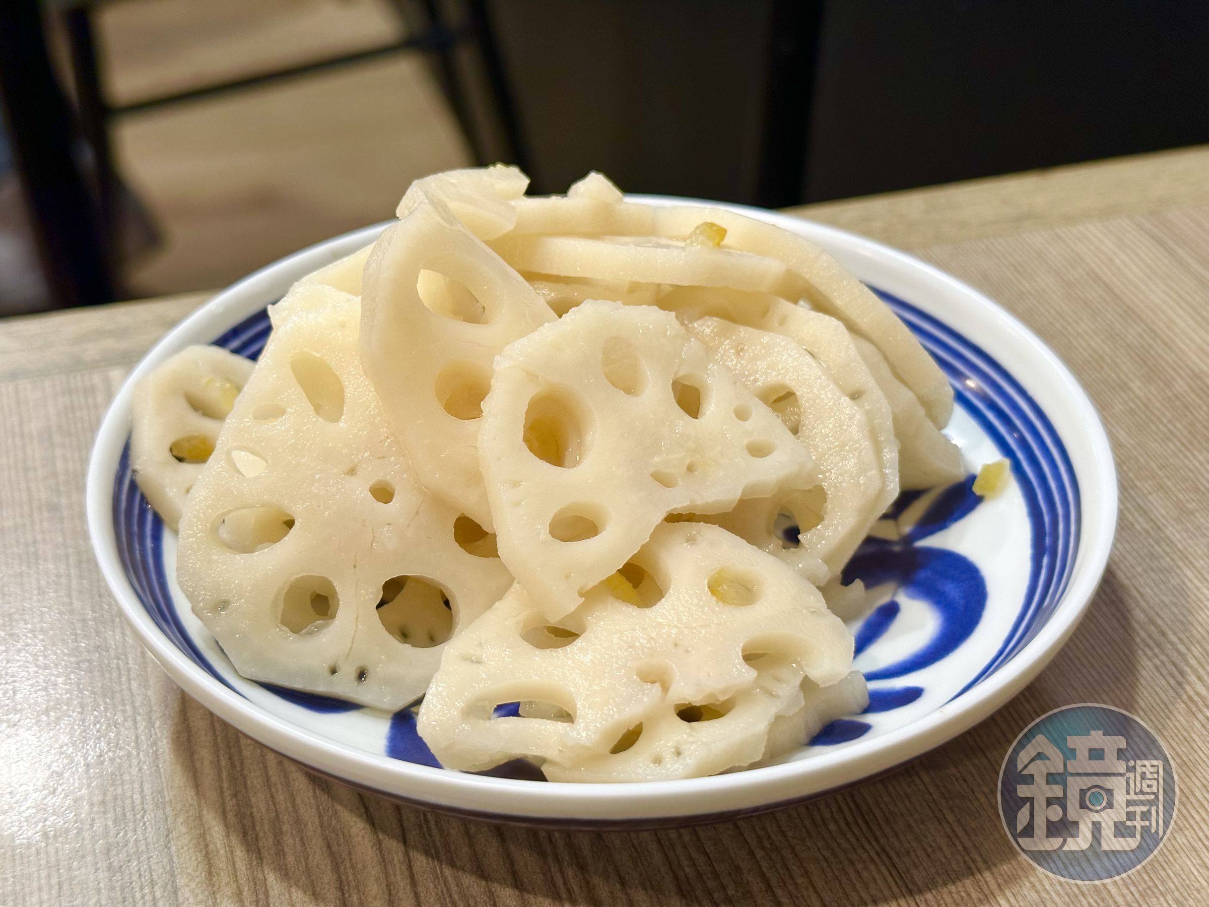 「柚香藕片」切得偏厚，少了脆感。（40元／份）