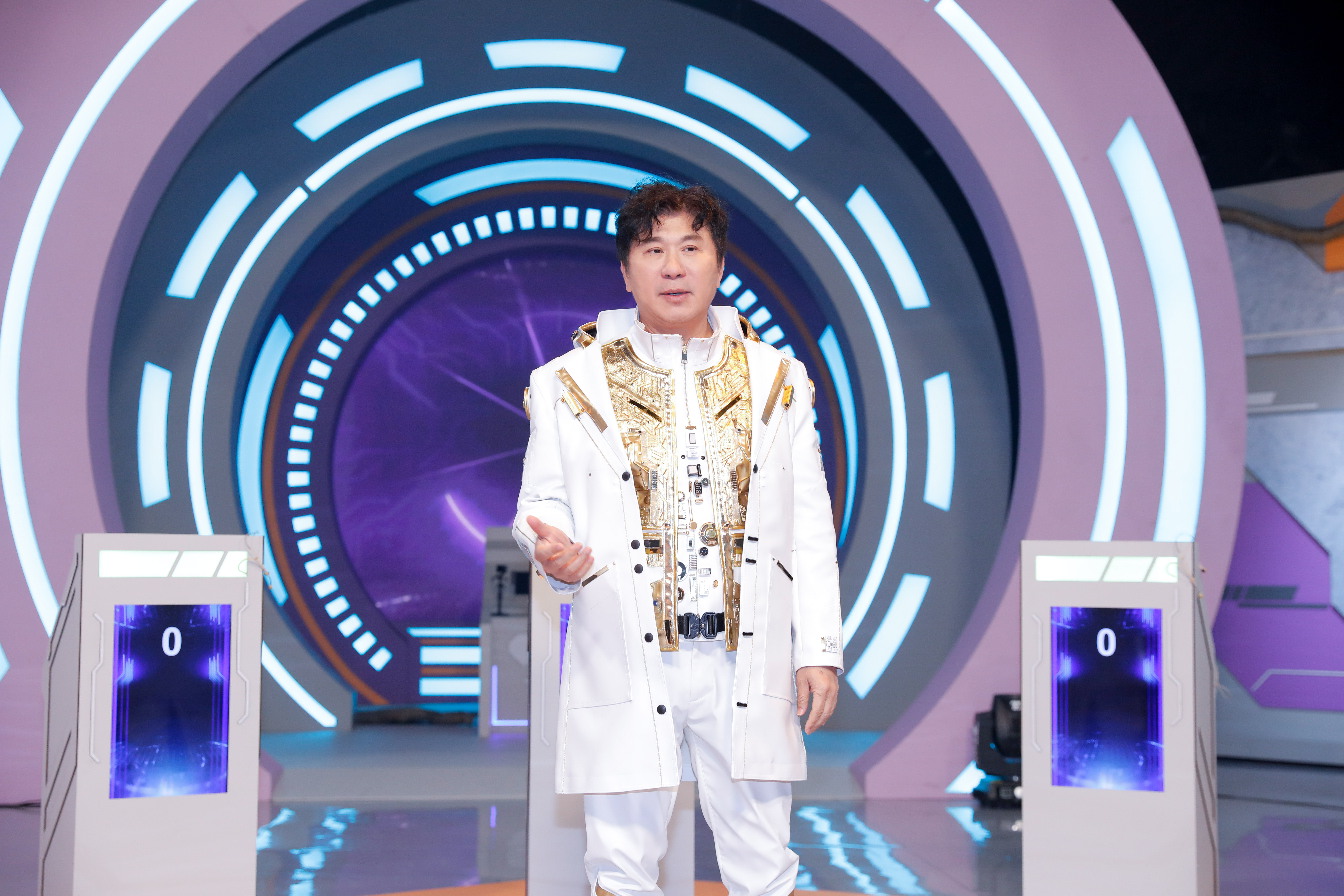 胡瓜進棚錄製《拜託ATM》。