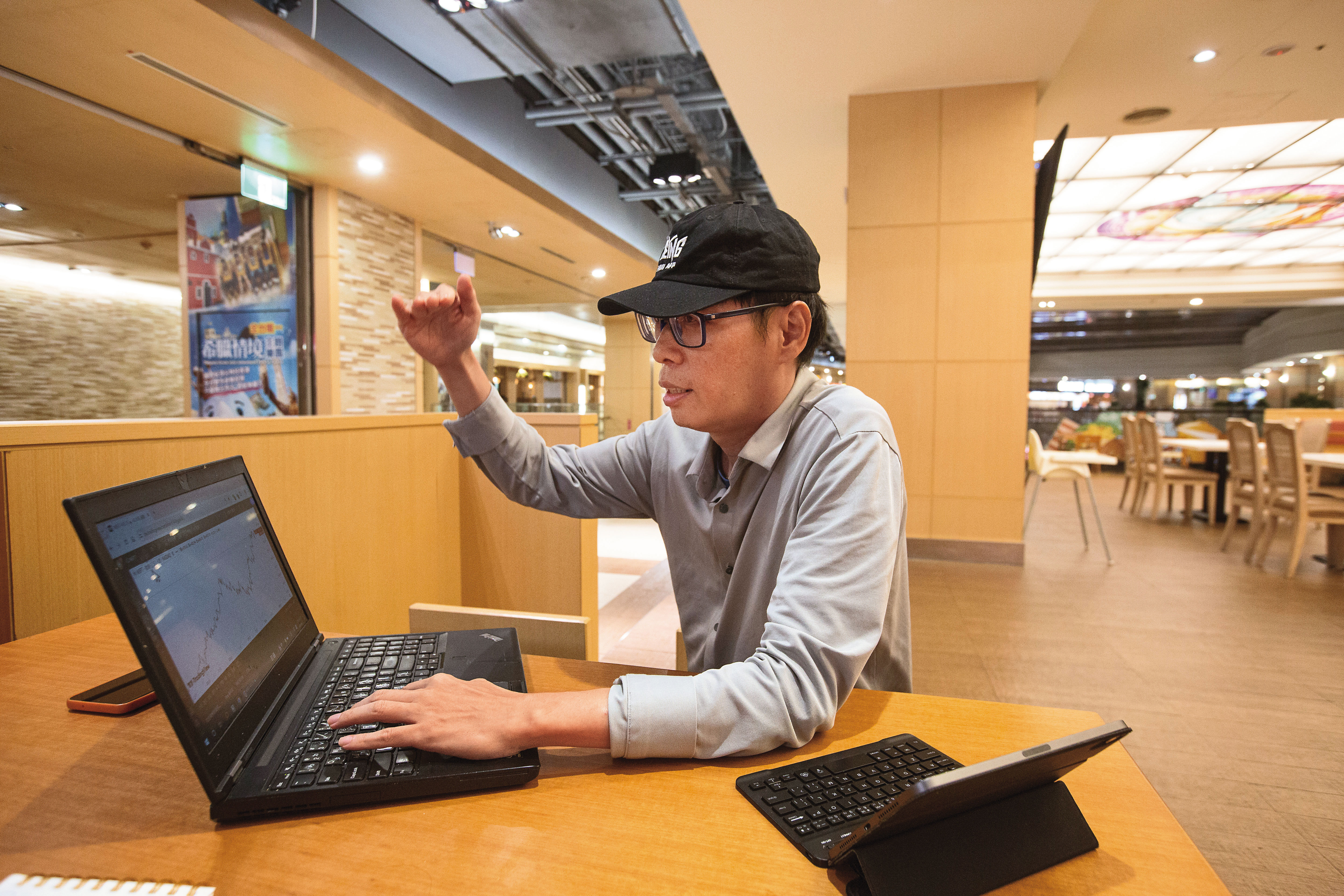 臉書《小寶存股》版主寶爸過5關選好股，耐心存股20年創造上億身價。