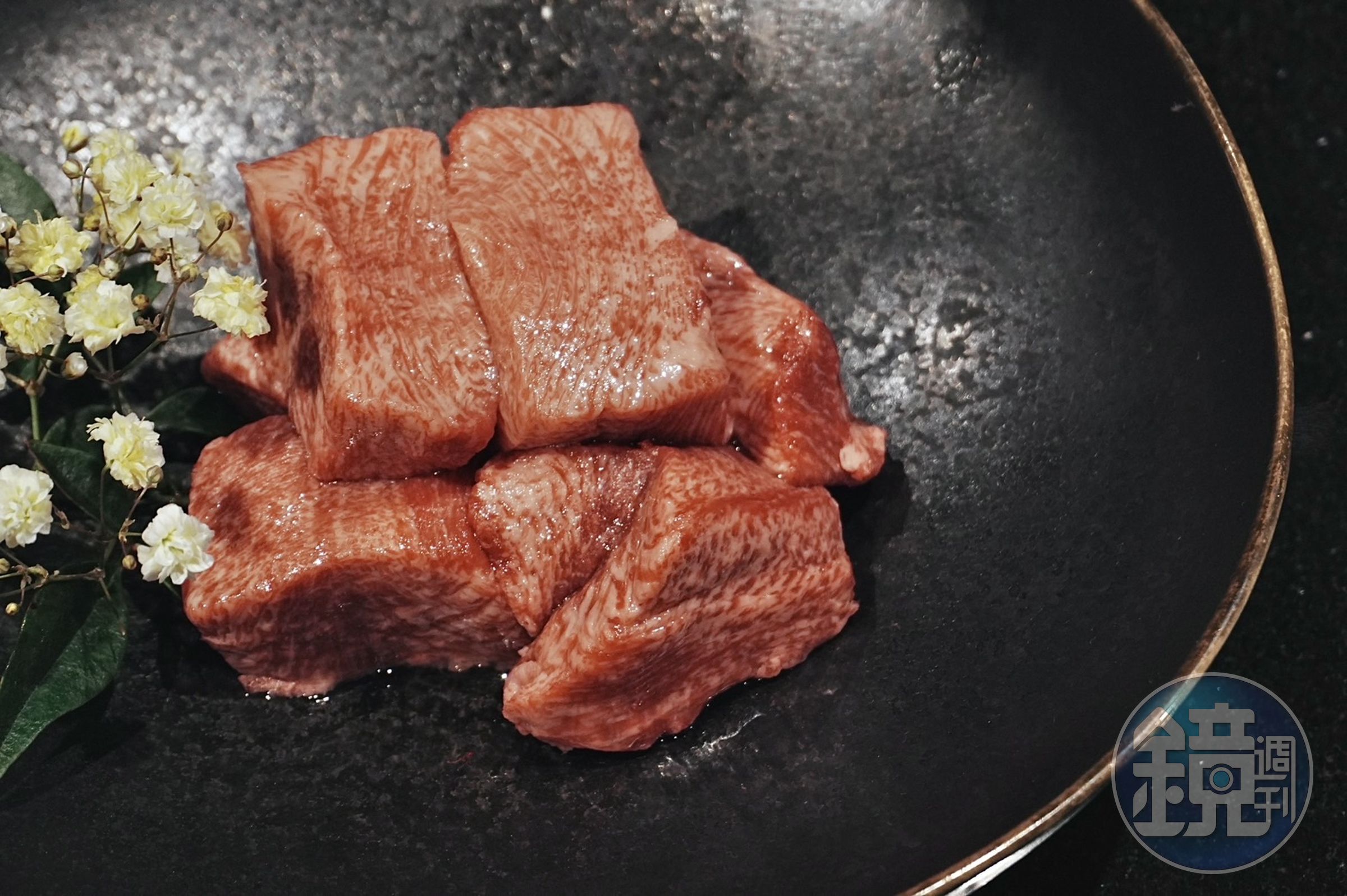 稀少的「巧克力和牛牛舌」,不僅油花分布均勻,肉質也軟嫩帶甜。
